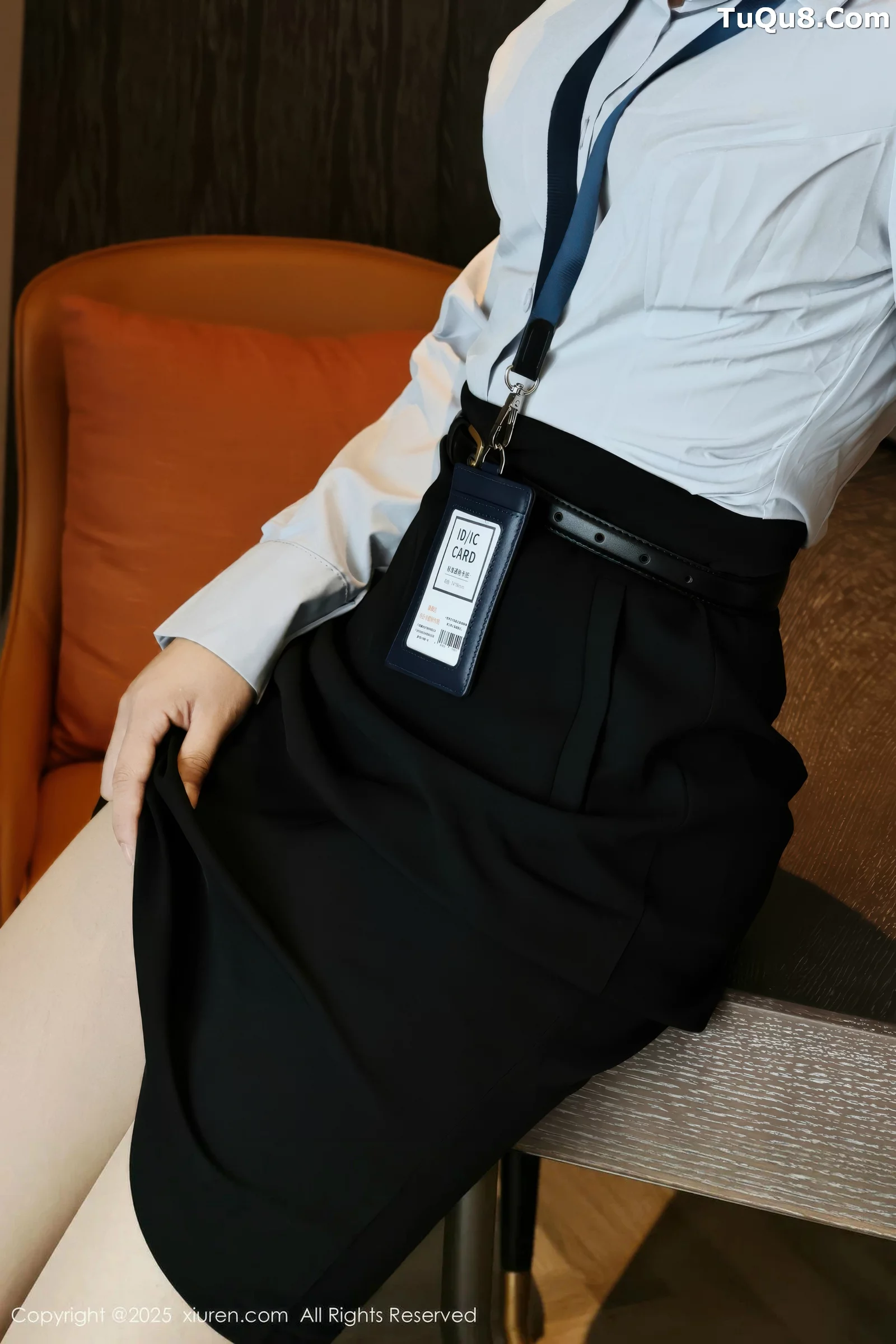 糯梨子性感蓝色衬衫配黑短裙露超薄肉丝秀曼妙身姿绝美写真 第 80 张