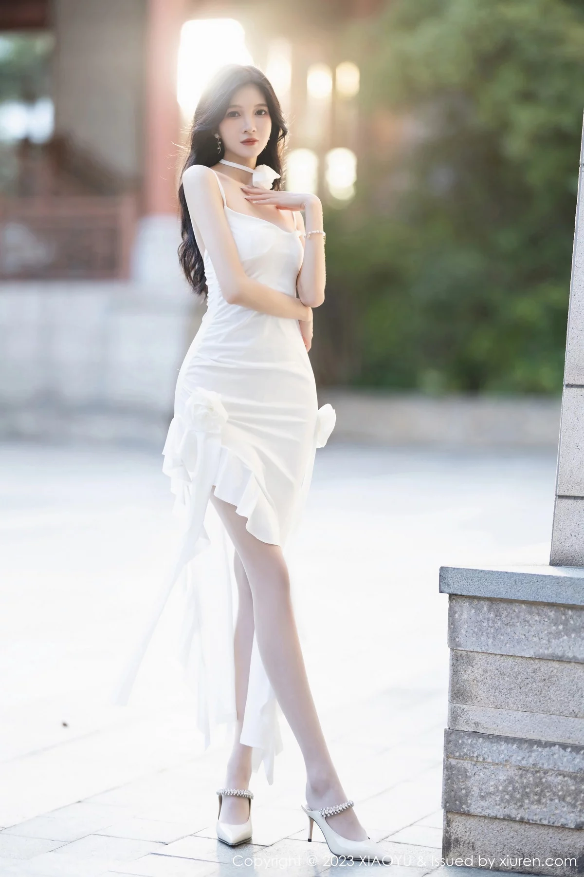 程程程白色吊带裙+性感黑色轻透情趣服秀苗条身材绝美写真 第 9 张