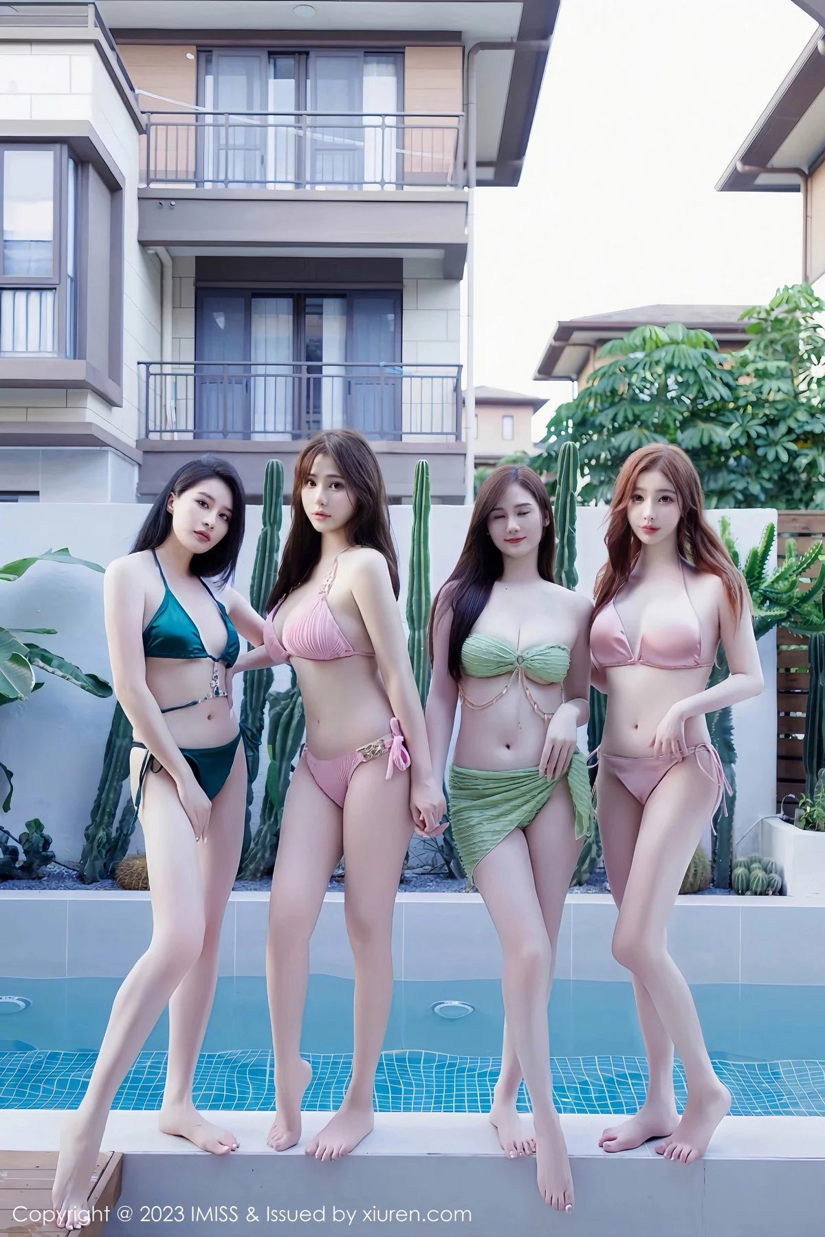 合集Lavinia等四大美女性感比基尼秀完美身材绝美写真 第 35 张