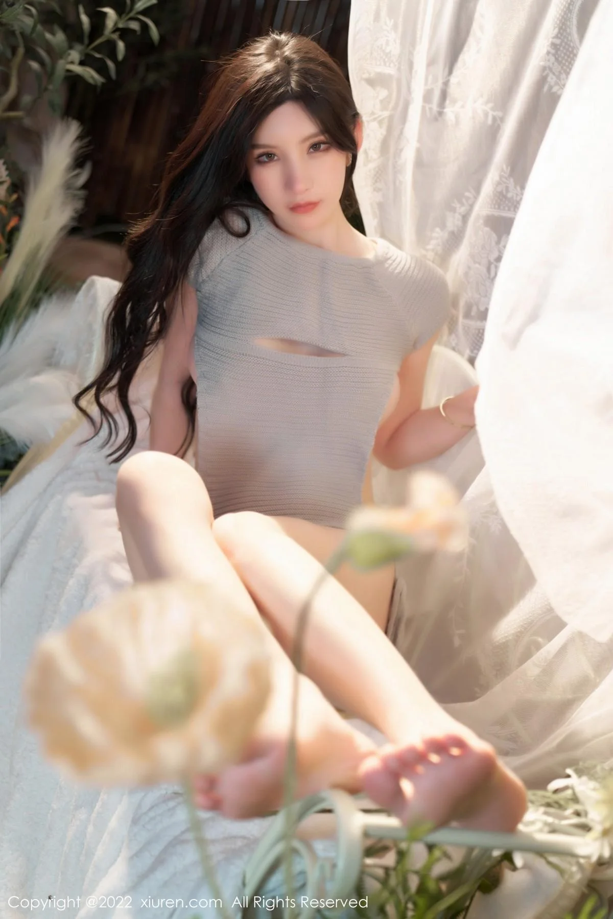 周于希Sally私房性感开背毛衣真空秀火辣身材撩人绝美写真 第 24 张