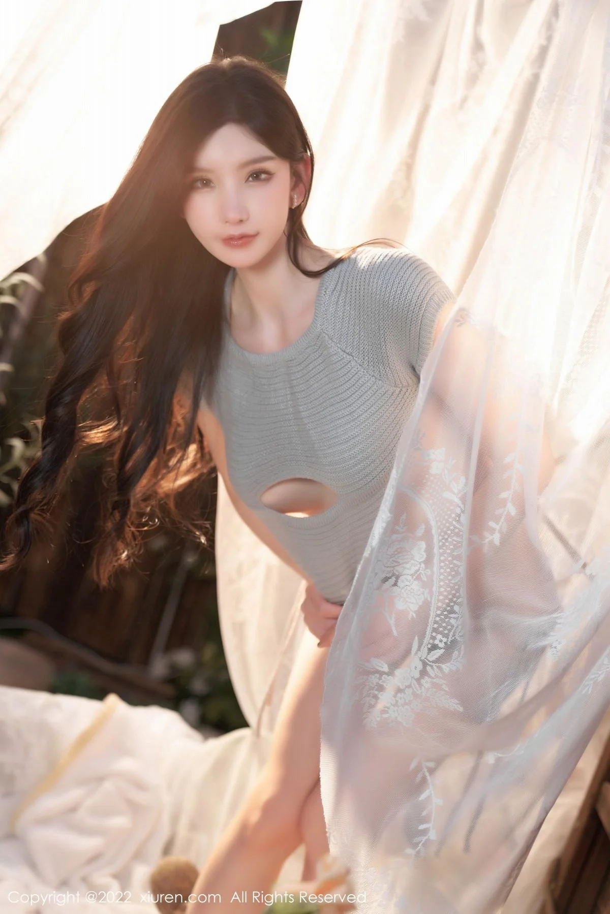 周于希Sally私房性感开背毛衣真空秀火辣身材撩人绝美写真 第 8 张