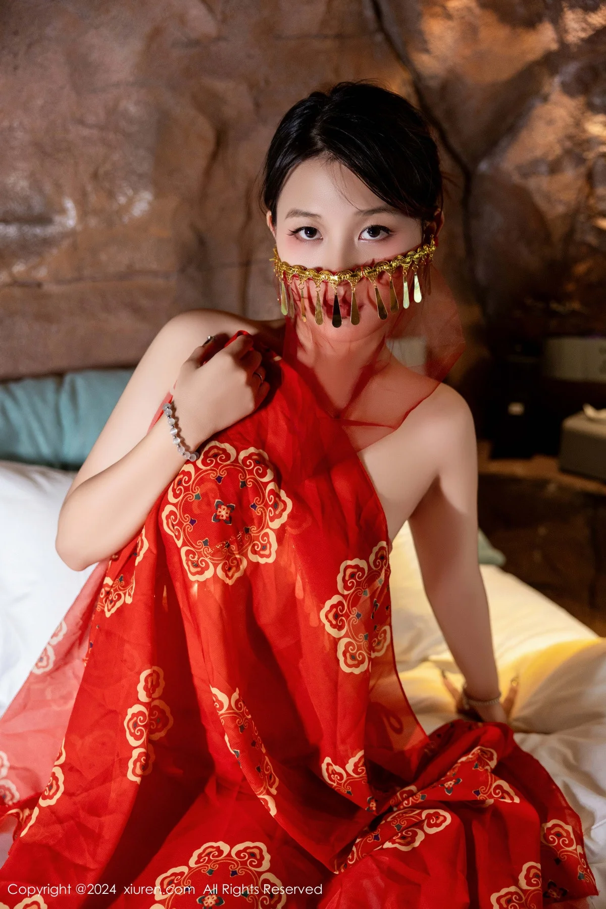 吴婷婉性感红色古风服饰露红色情趣内衣秀曼妙身姿绝美写真 第 32 张