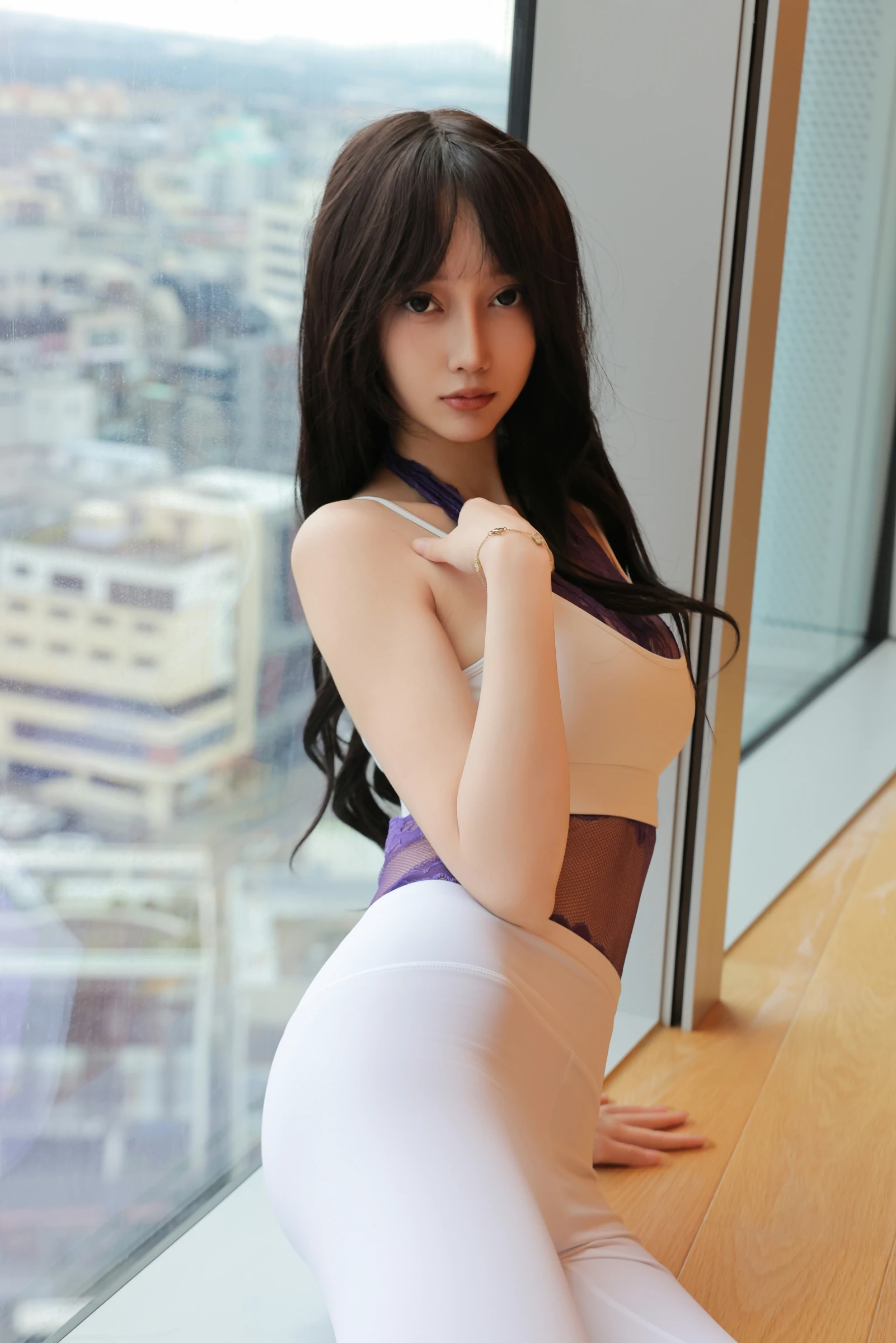 [秀人付费] 玥儿玥er 诱人私拍福利 瑜伽服 紫内衣 第 9 张