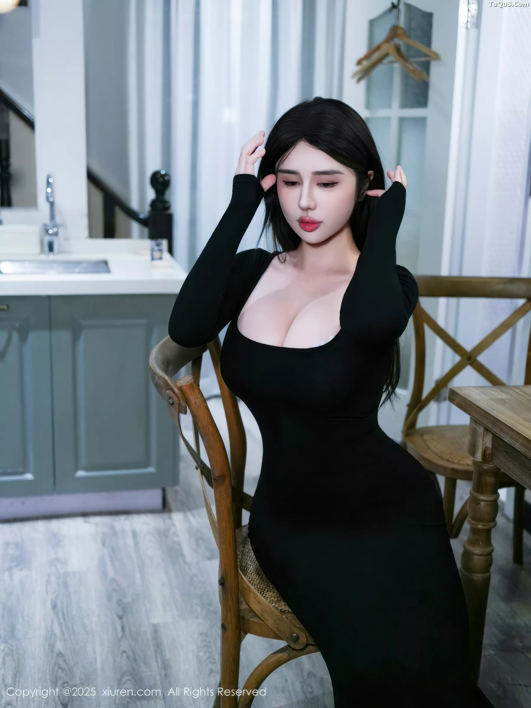 合集美女蕾蕾醒了没性感内衣配白丝吊袜秀丰腴身姿绝美写真 第 28 张
