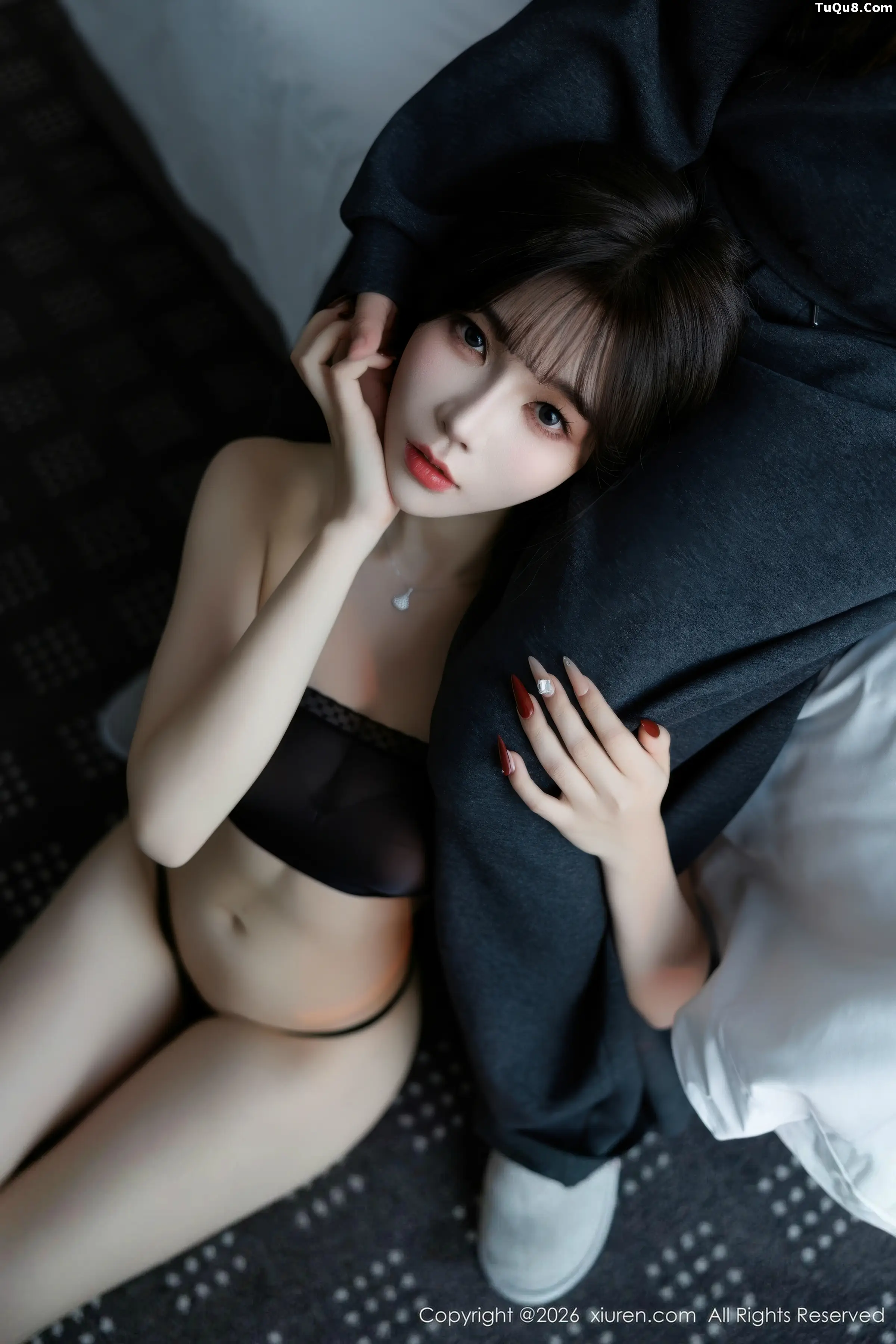莉芝荔枝性感黑色情趣内衣配超薄肉丝秀完美身材绝美写真 第 117 张
