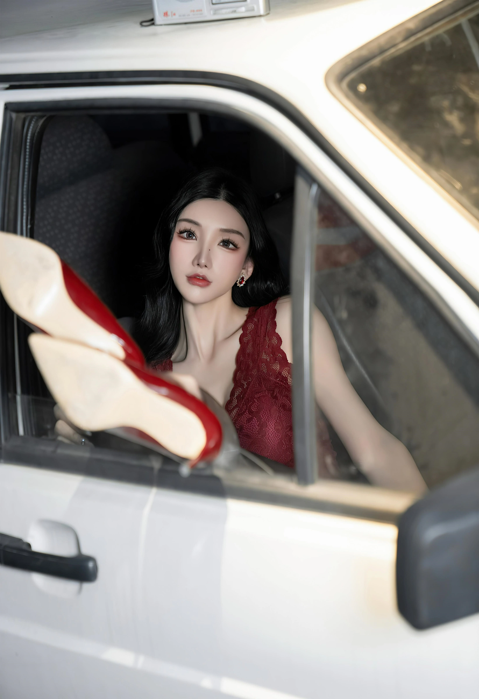 [秀人付费] 周于希Sally 诱人私拍福利 极品车模 第 22 张