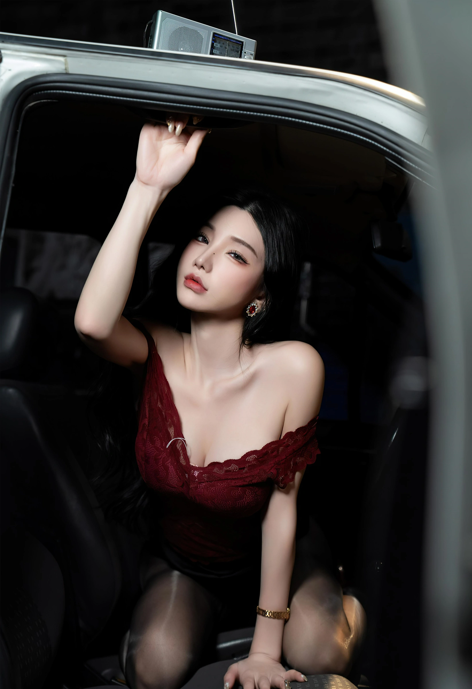 [秀人付费] 周于希Sally 诱人私拍福利 极品车模 第 56 张
