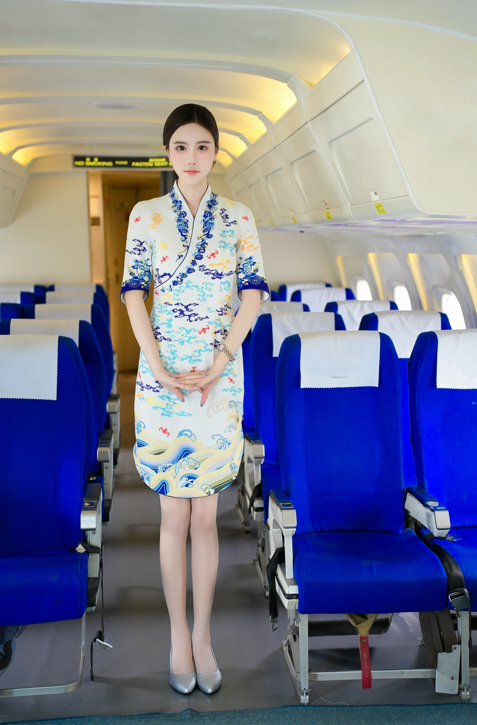[秀人付费] 晚苏susu 诱人私拍福利 空姐制服2 第 55 张