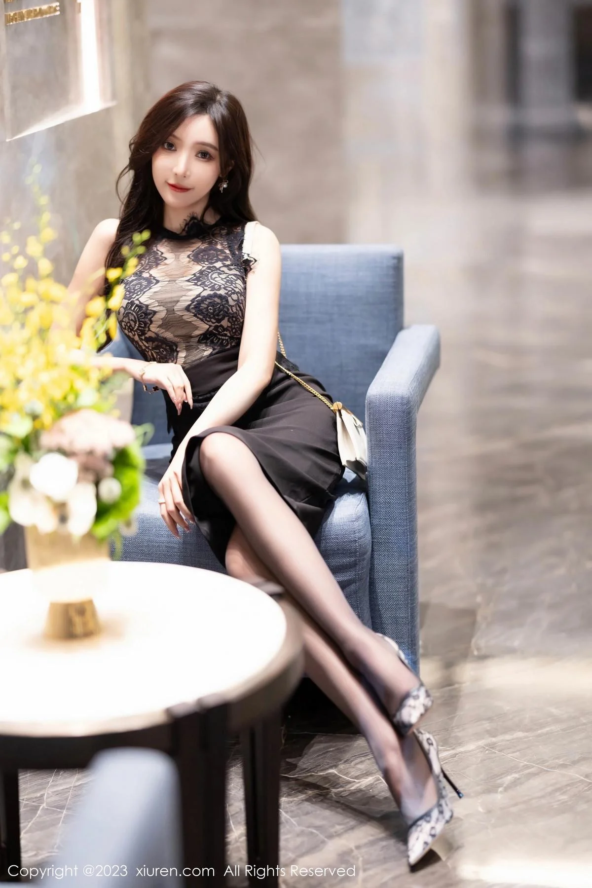 王馨瑶yanni性感黑色蕾丝内衣配闪亮黑丝秀惹火身材绝美写真 第 1 张