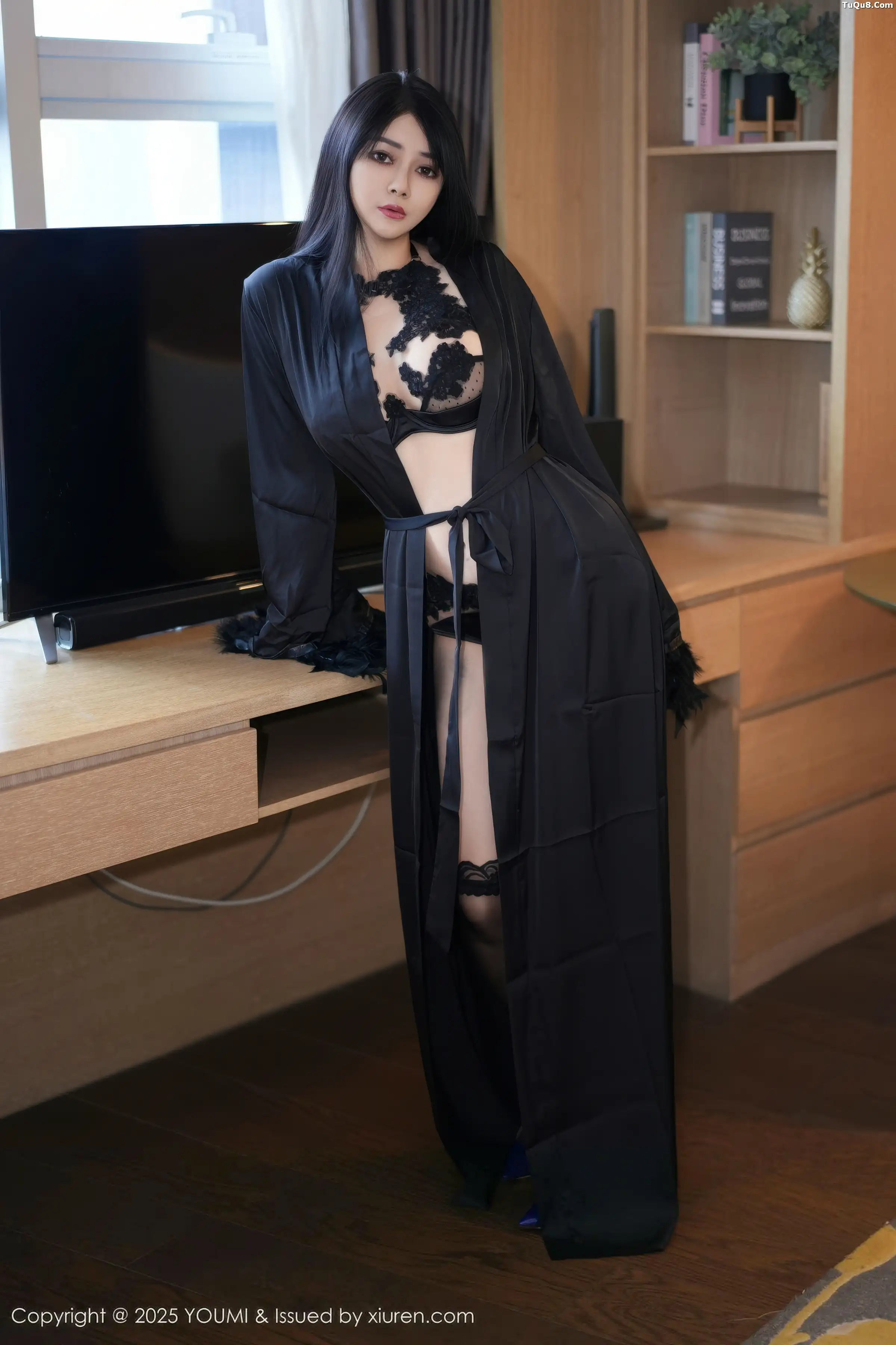 凯竹Quinn性感黑色情趣内衣配黑色丝袜秀丰腴身姿绝美写真 第 11 张