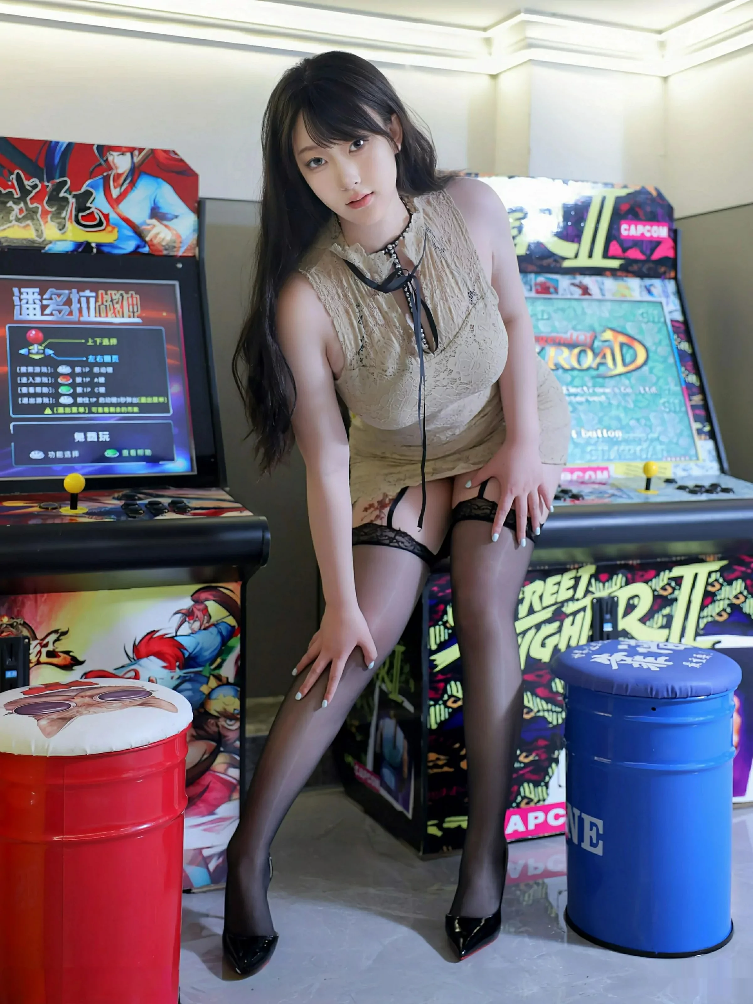 李沁恩lrene性感肉色连衣短裙配黑丝吊袜秀丰腴身材绝美写真 第 66 张