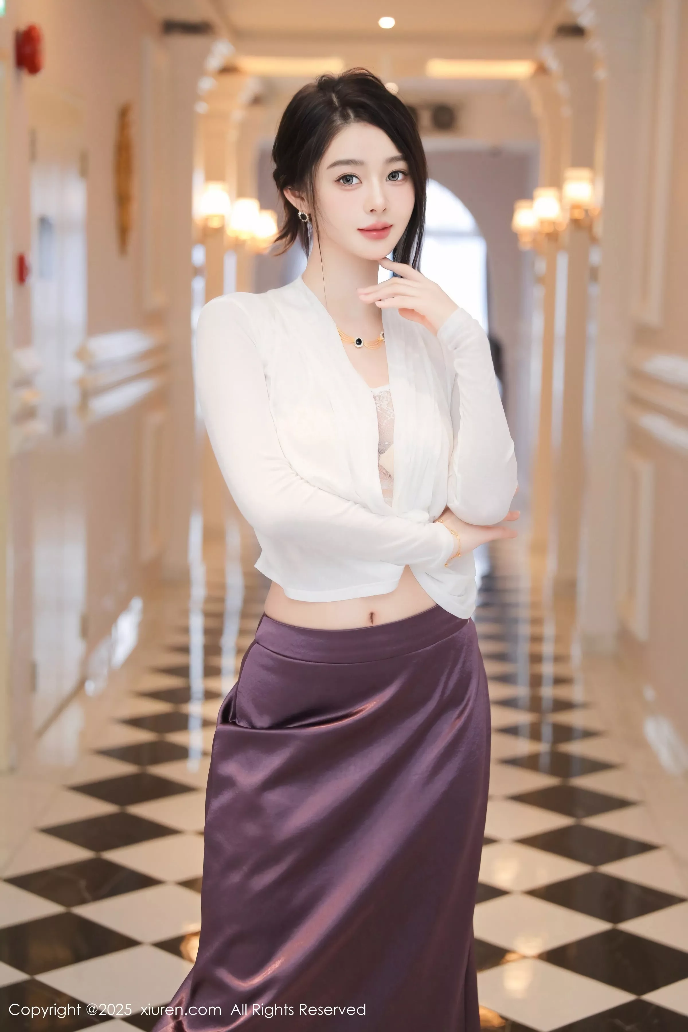 Candy糖糖白上衣配紫色长裙露肉丝吊袜秀丰腴身材绝美写真 第 8 张