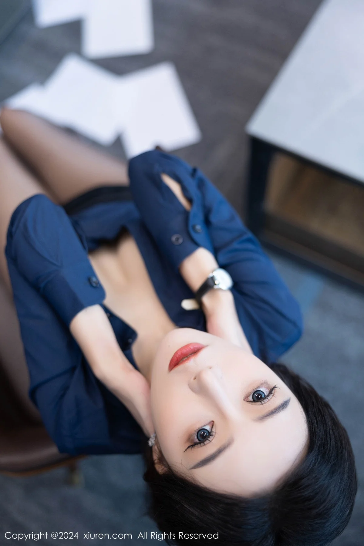 王馨瑶yanni性感Ol深色服饰配开档黑丝秀完美身材绝美写真 第 134 张