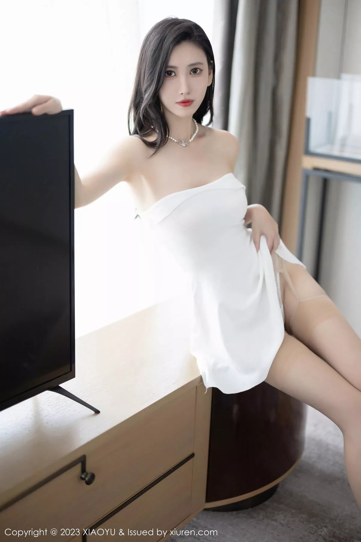 章芃芃性感白色连衣短裙露链式情趣内衣秀火辣身材绝美写真 第 42 张