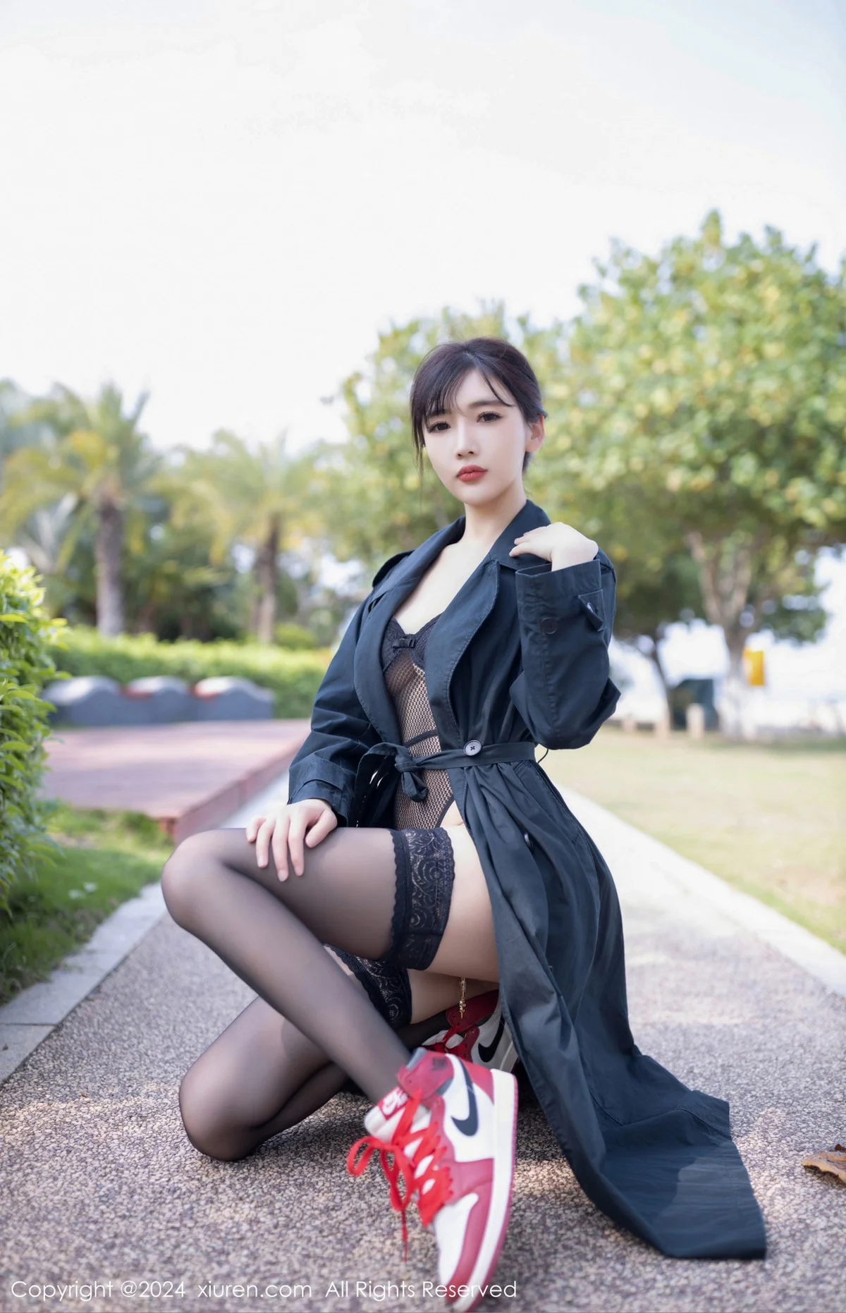 陆萱萱性感黑色蕾丝情趣服饰配黑丝袜秀柔美身姿绝美写真 第 114 张