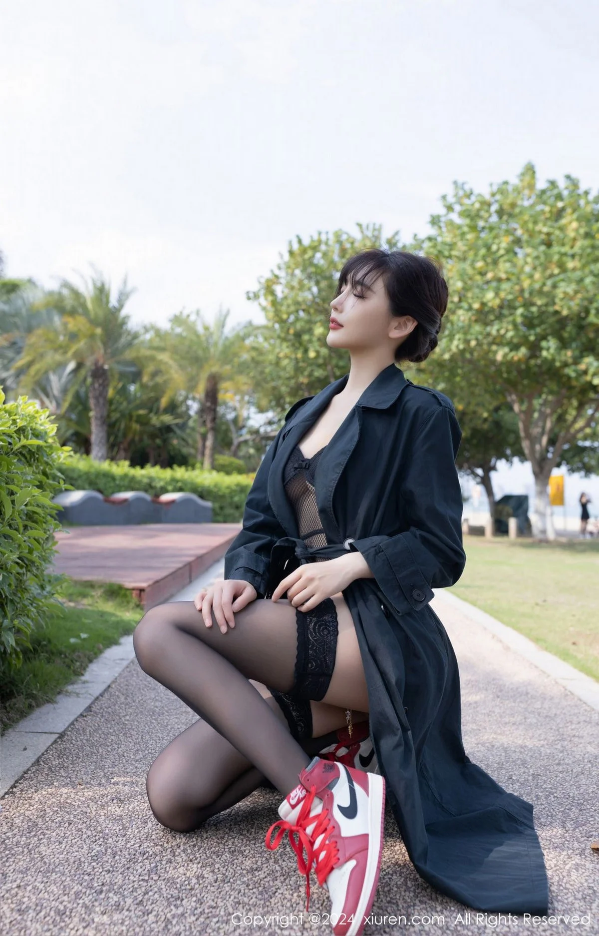 陆萱萱性感黑色蕾丝情趣服饰配黑丝袜秀柔美身姿绝美写真 第 116 张