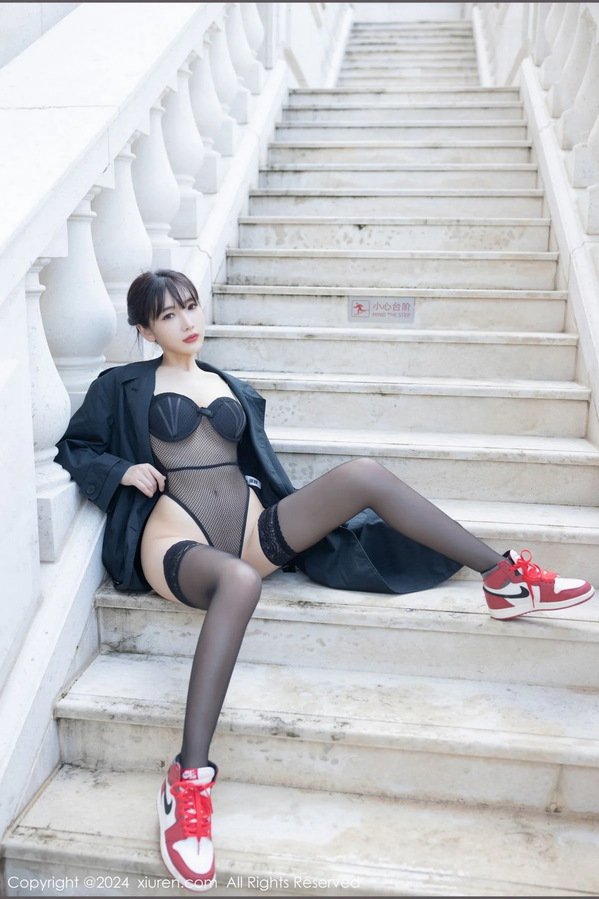 陆萱萱性感黑色蕾丝情趣服饰配黑丝袜秀柔美身姿绝美写真 第 135 张