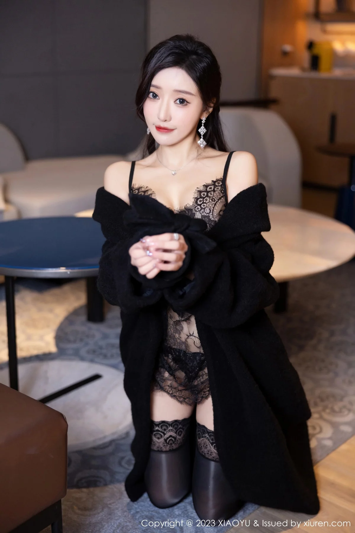 王馨瑶yanni红色吊带连衣长裙+黑色蕾丝情趣服迷人绝美写真 第 76 张