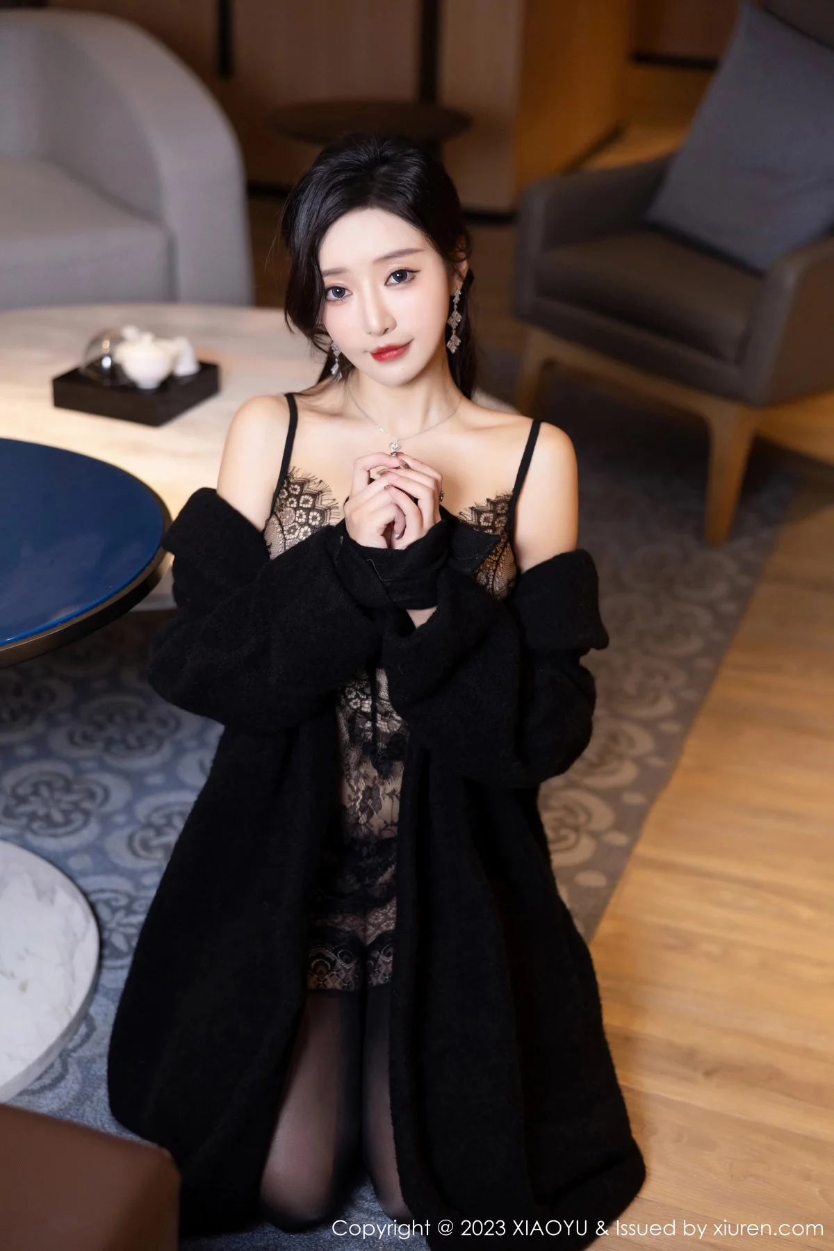 王馨瑶yanni红色吊带连衣长裙+黑色蕾丝情趣服迷人绝美写真 第 84 张
