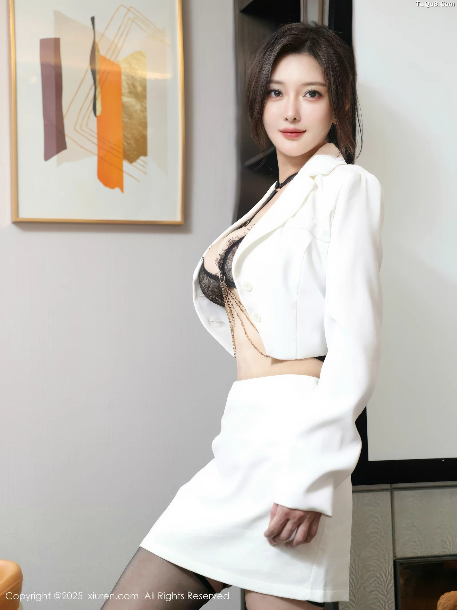 苏一诺性感白色西服露黑色内衣配黑丝袜秀曼妙身姿绝美写真 第 52 张