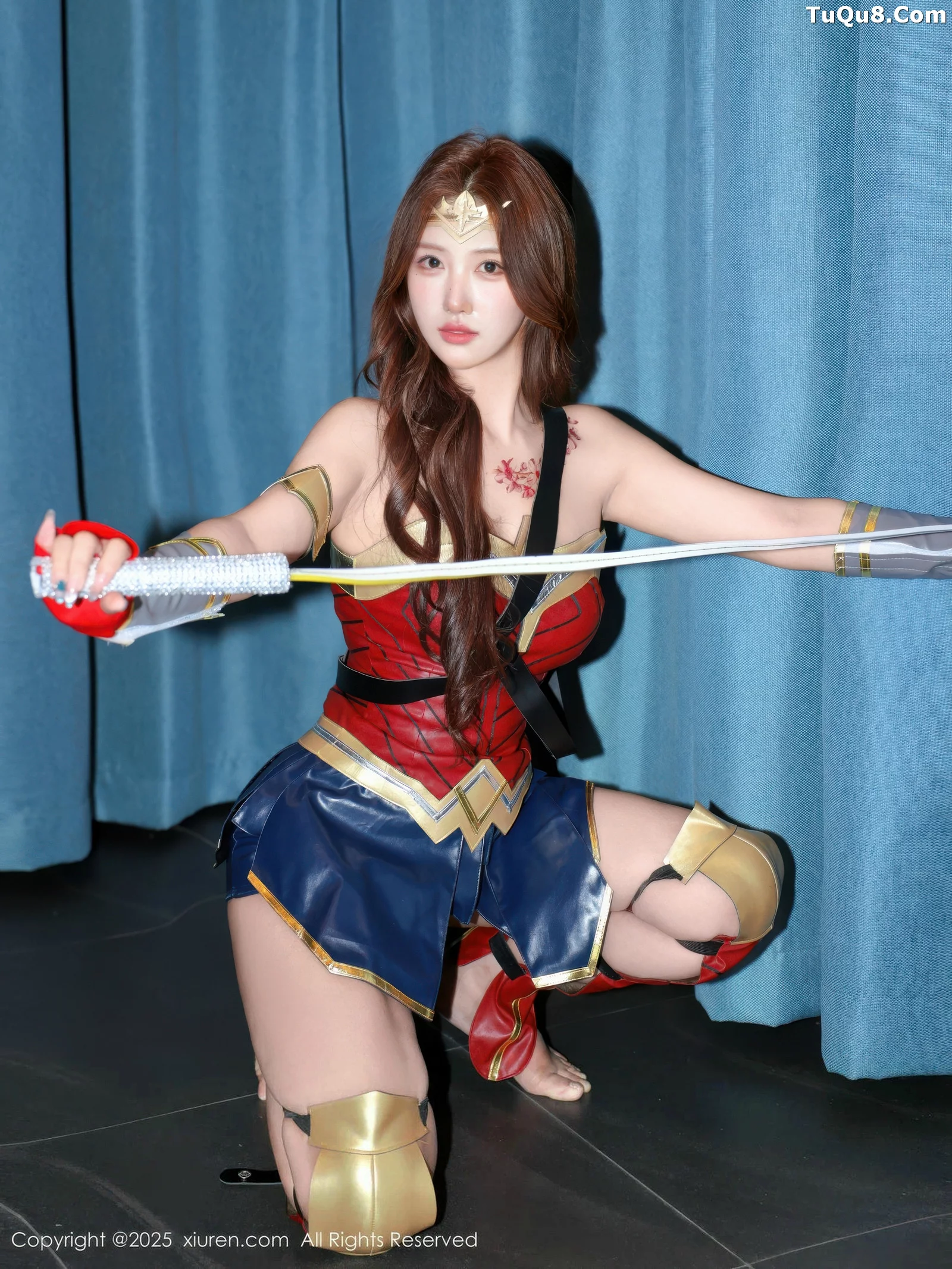 金允希Yuki性感Cos神奇女侠服饰秀完美身材迷人绝美写真 第 10 张