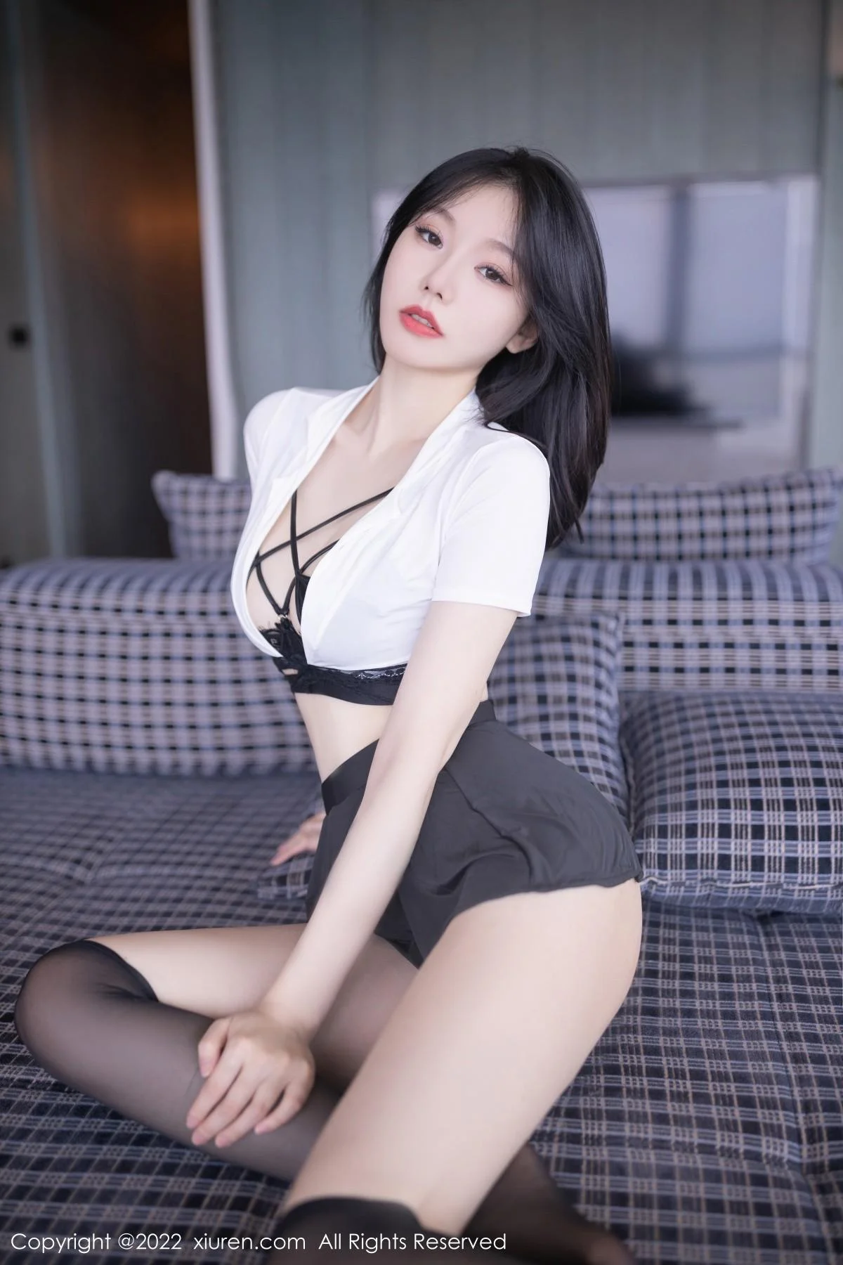 安然anran广州-云南旅拍简约白色衣半脱秀完美身材绝美写真 第 19 张