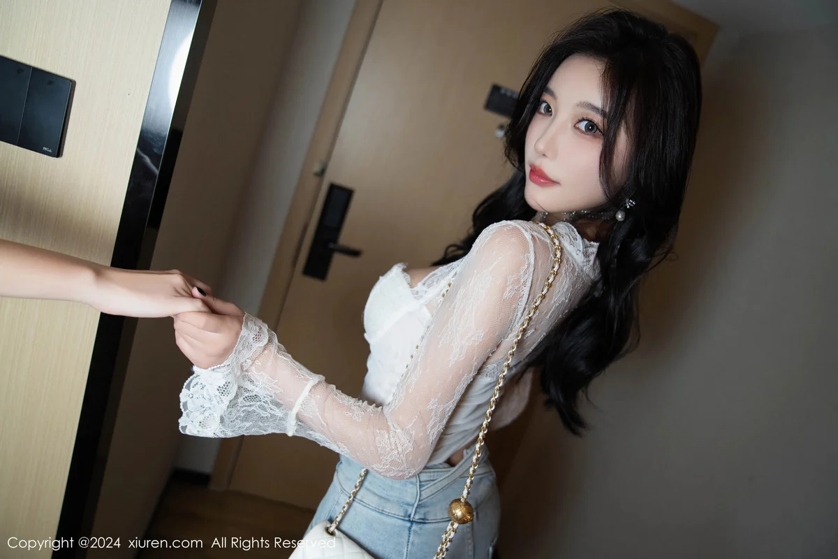 杨晨晨Yome性感白色上衣配牛仔长裤秀丰腴身姿绝美写真 第 73 张
