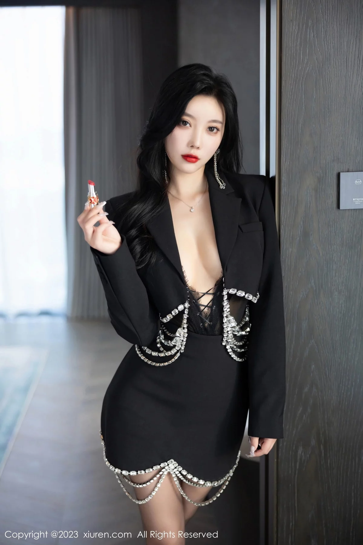 杨晨晨Yome性感黑色薄纱情趣内衣秀丰腴身材惹火绝美写真 第 2 张