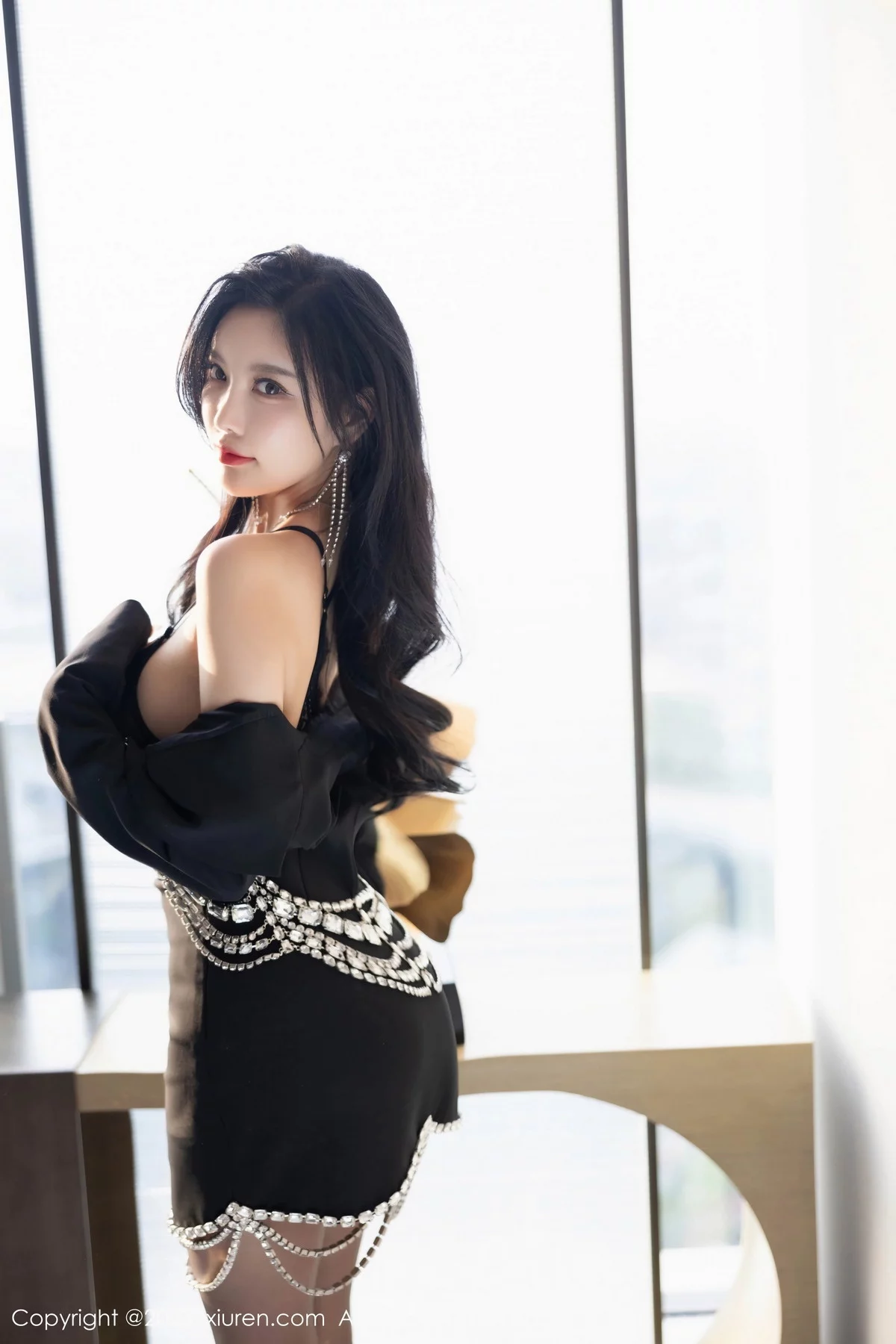 杨晨晨Yome性感黑色薄纱情趣内衣秀丰腴身材惹火绝美写真 第 25 张