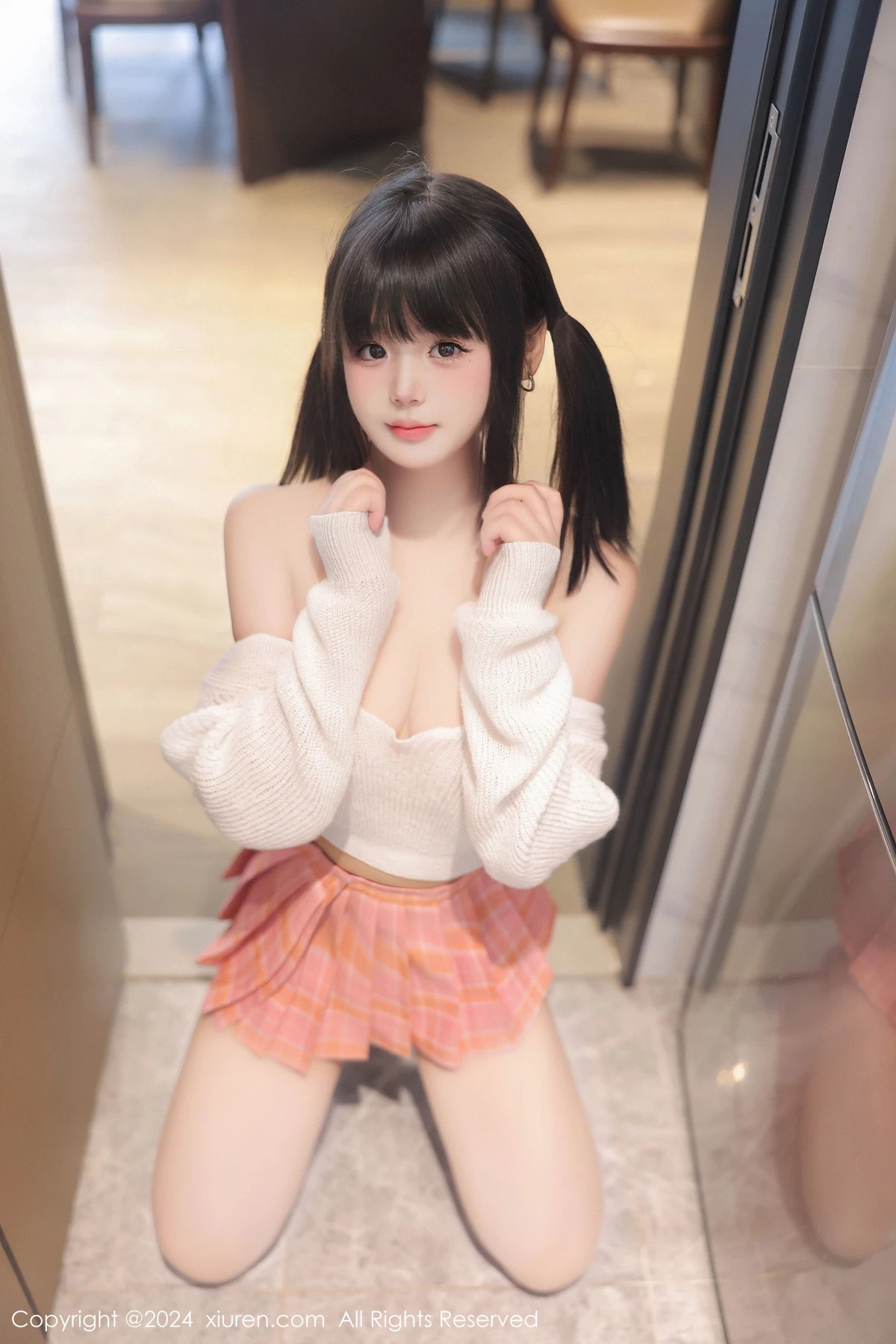 徐若兮白色针织上衣配粉色短裙露超薄肉丝迷人绝美写真 第 24 张