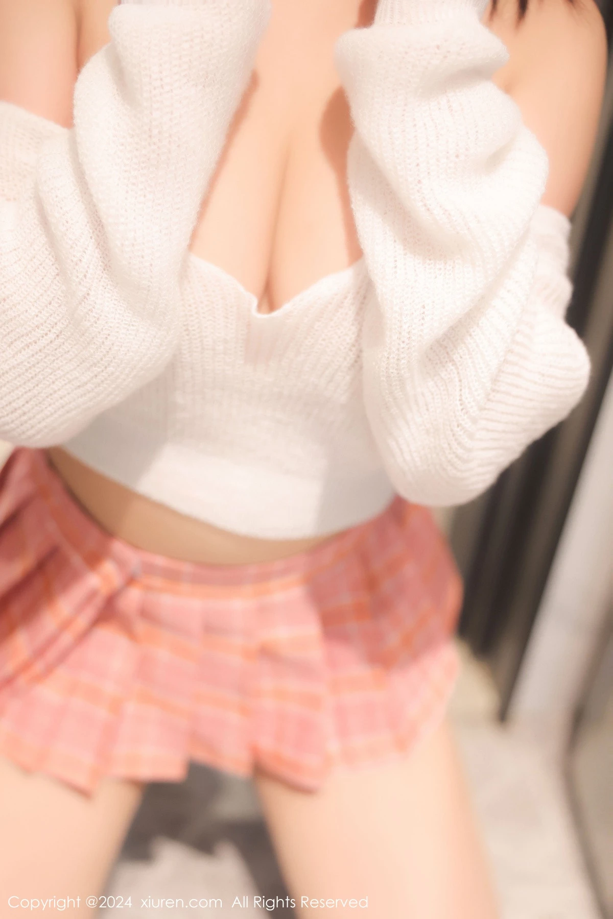 徐若兮白色针织上衣配粉色短裙露超薄肉丝迷人绝美写真 第 32 张