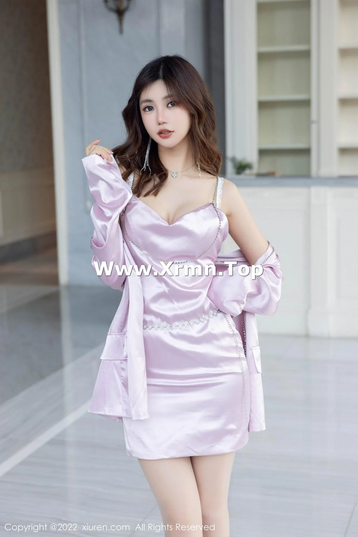 绮里嘉ula性感浅色服饰配超薄无内肉丝秀完美身材绝美写真 第 5 张