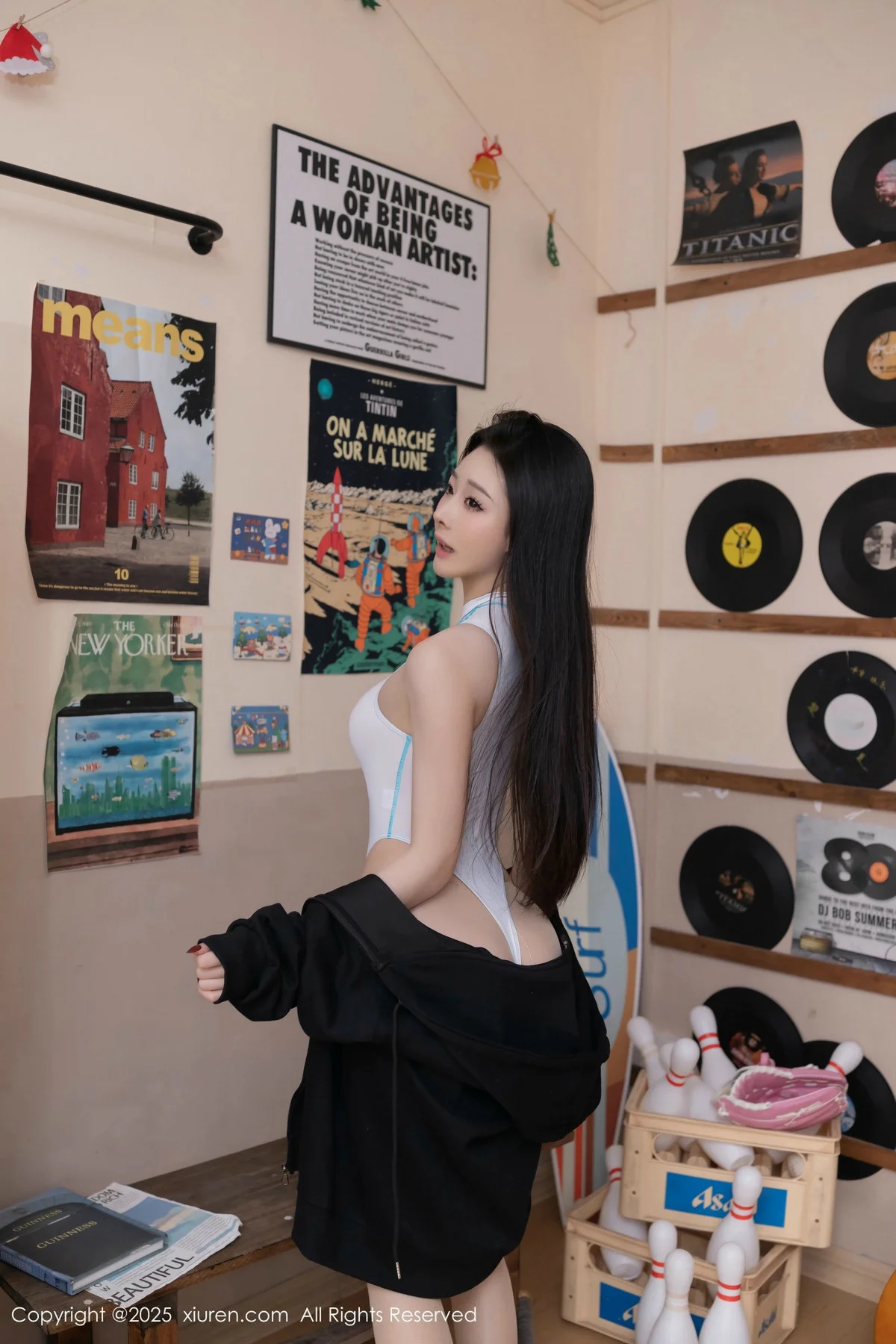 小逗逗性感白色高叉连体衣配超薄肉丝秀曼妙身材绝美写真 第 17 张