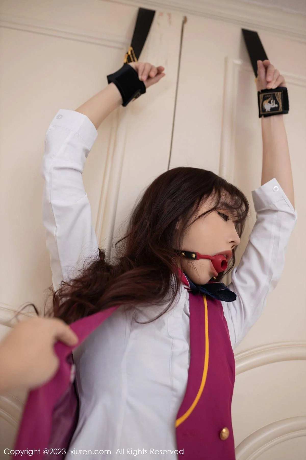 陆萱萱性感空姐制服露黑色蕾丝内衣配开档黑丝撩人绝美写真 第 10 张