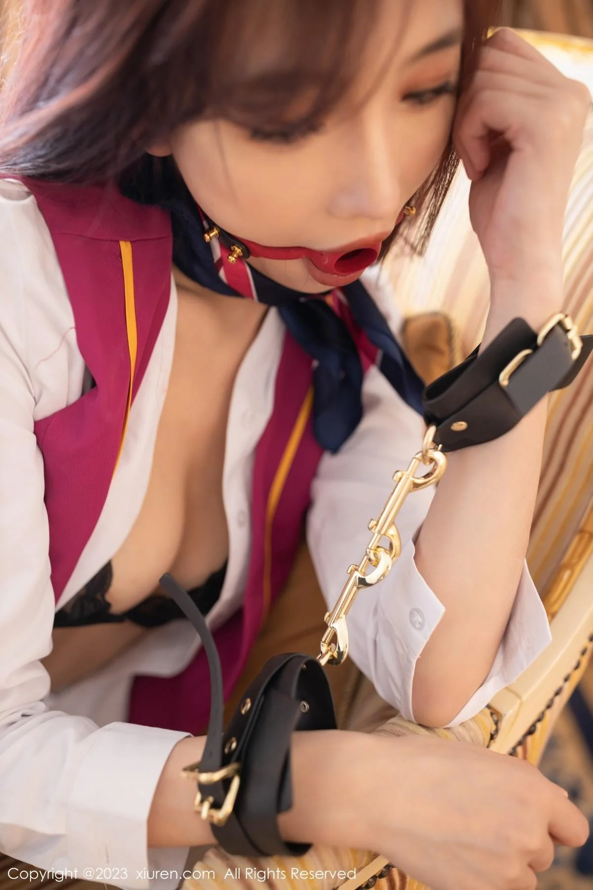 陆萱萱性感空姐制服露黑色蕾丝内衣配开档黑丝撩人绝美写真 第 21 张