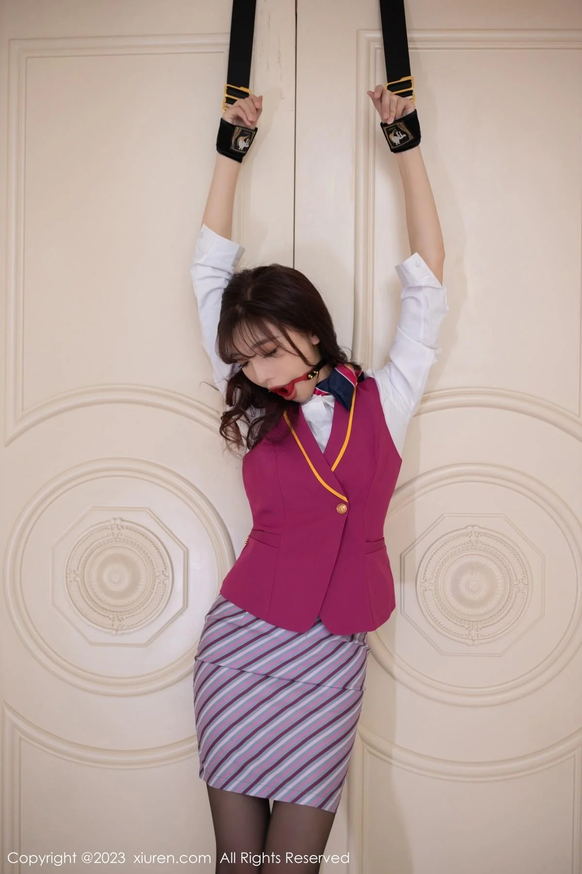 陆萱萱性感空姐制服露黑色蕾丝内衣配开档黑丝撩人绝美写真 第 6 张