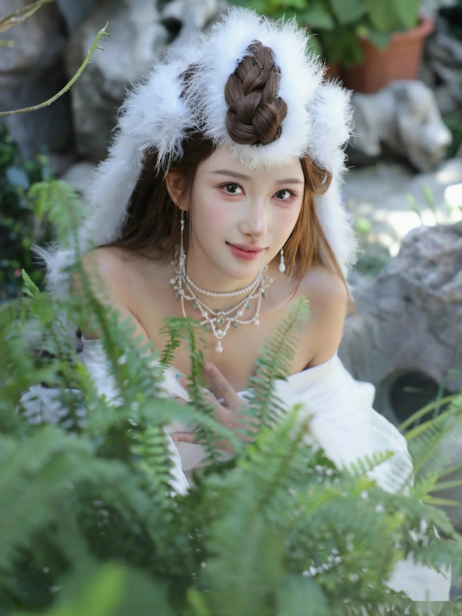 金允希Yuki性感白色锦毛鼠装扮低胸秀丰腴身材完美绝美写真 第 59 张