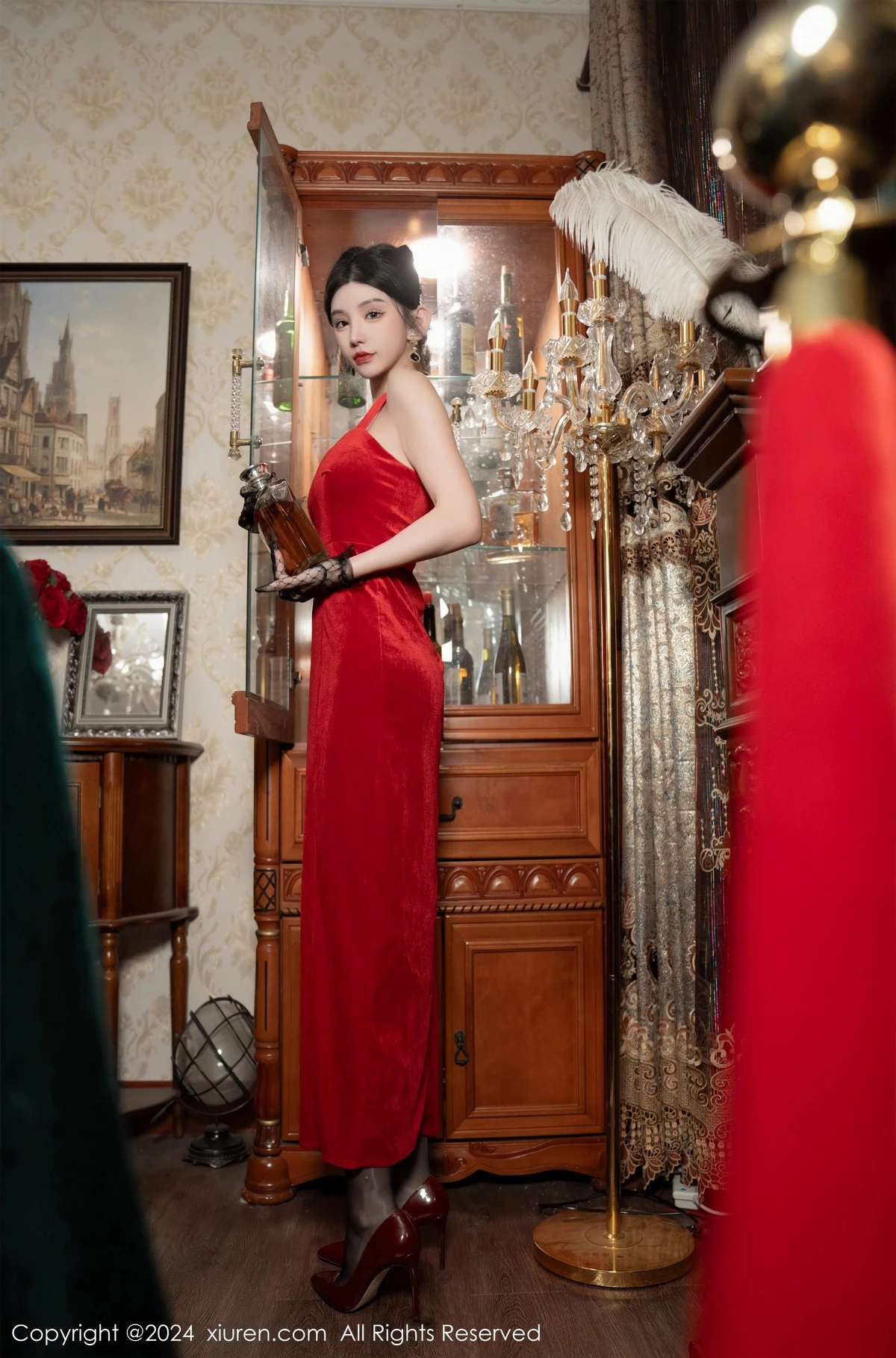 周于希Sally荷官角色扮演红色露肩服饰配无内黑丝绝美写真 第 55 张