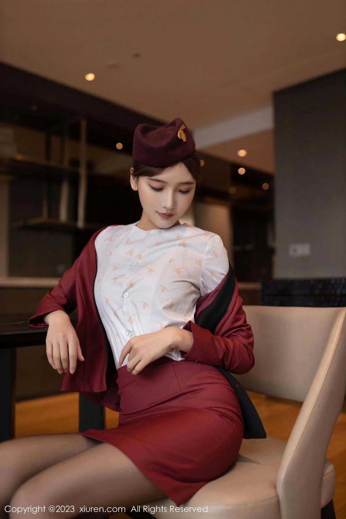 陆萱萱脱空姐制服露性感黑色蕾丝内衣配超薄黑丝绝美写真 第 12 张