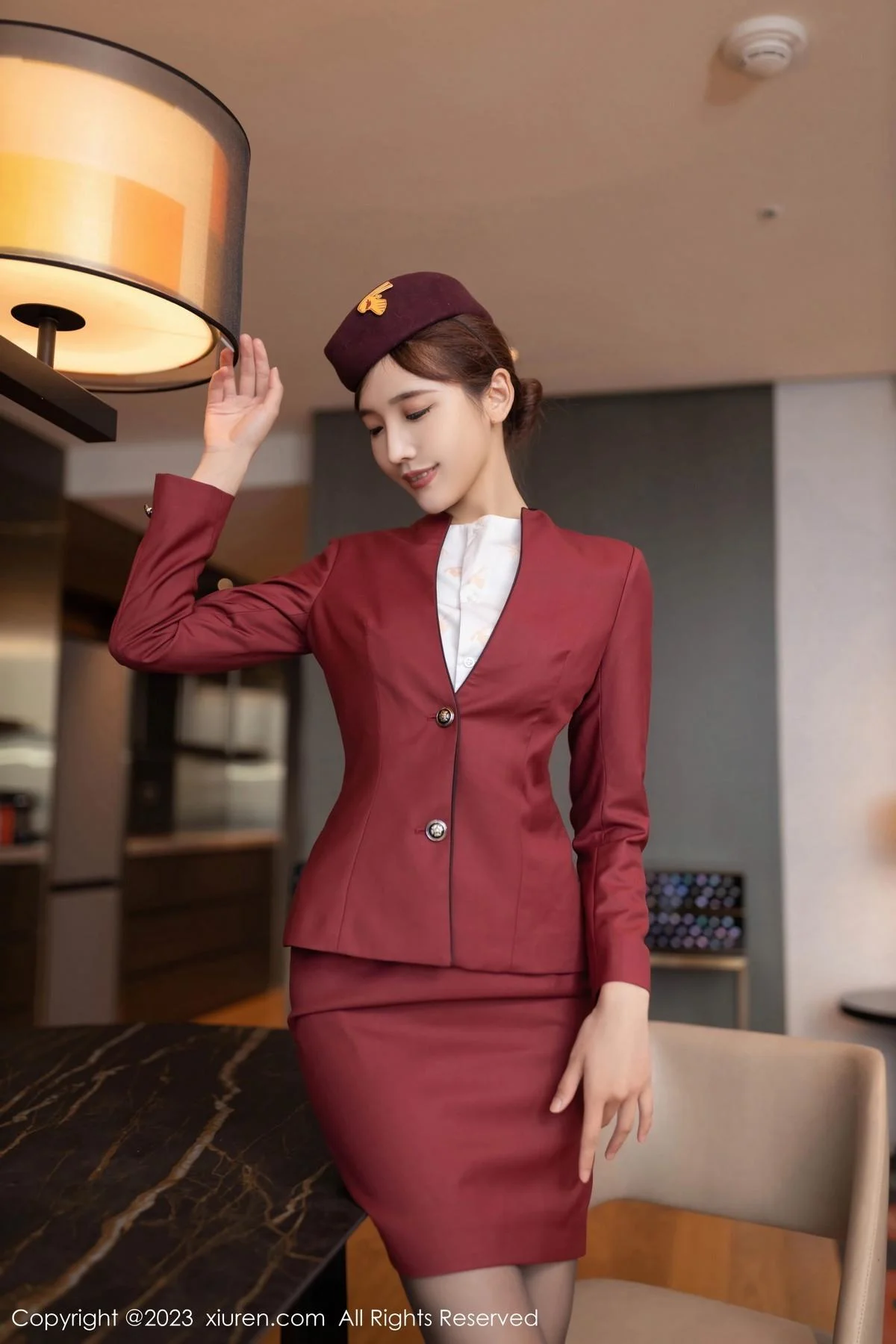 陆萱萱脱空姐制服露性感黑色蕾丝内衣配超薄黑丝绝美写真 第 5 张