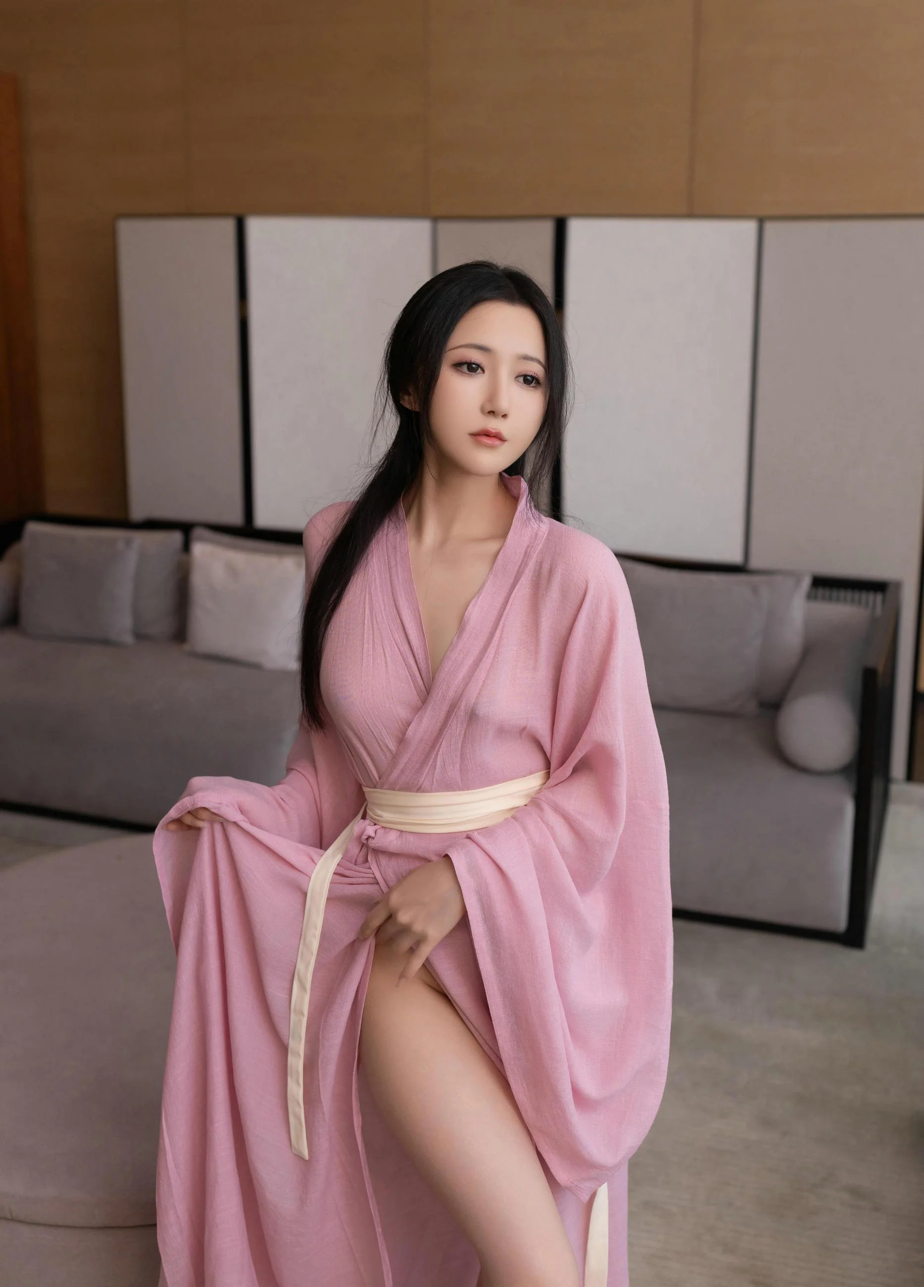 [秀人付费] 鱼子酱Fish 诱人私拍福利 月影纱 第 153 张