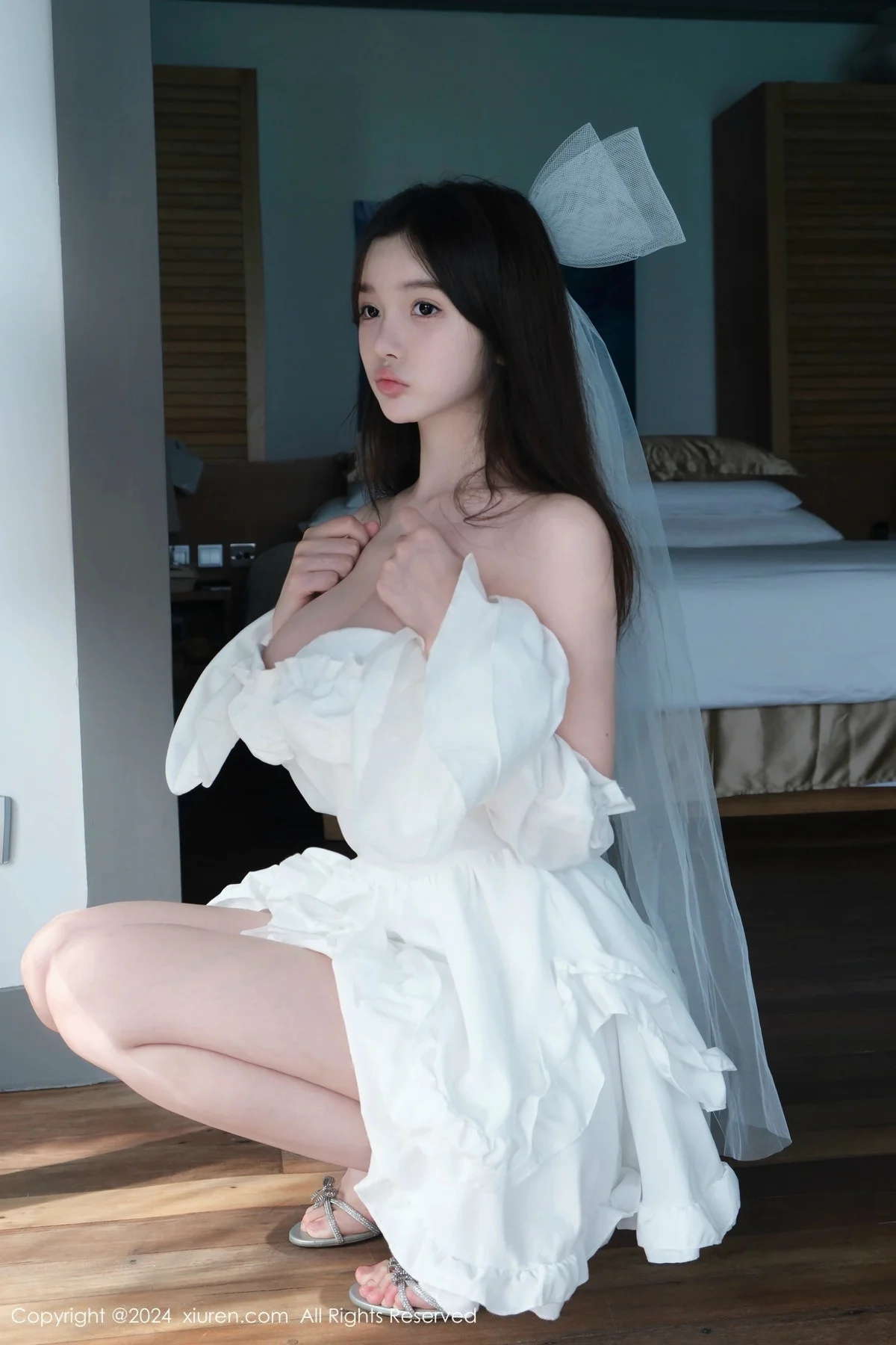糯美子MINIbabe性感白色婚纱配情趣内衣秀惹火身材绝美写真 第 18 张
