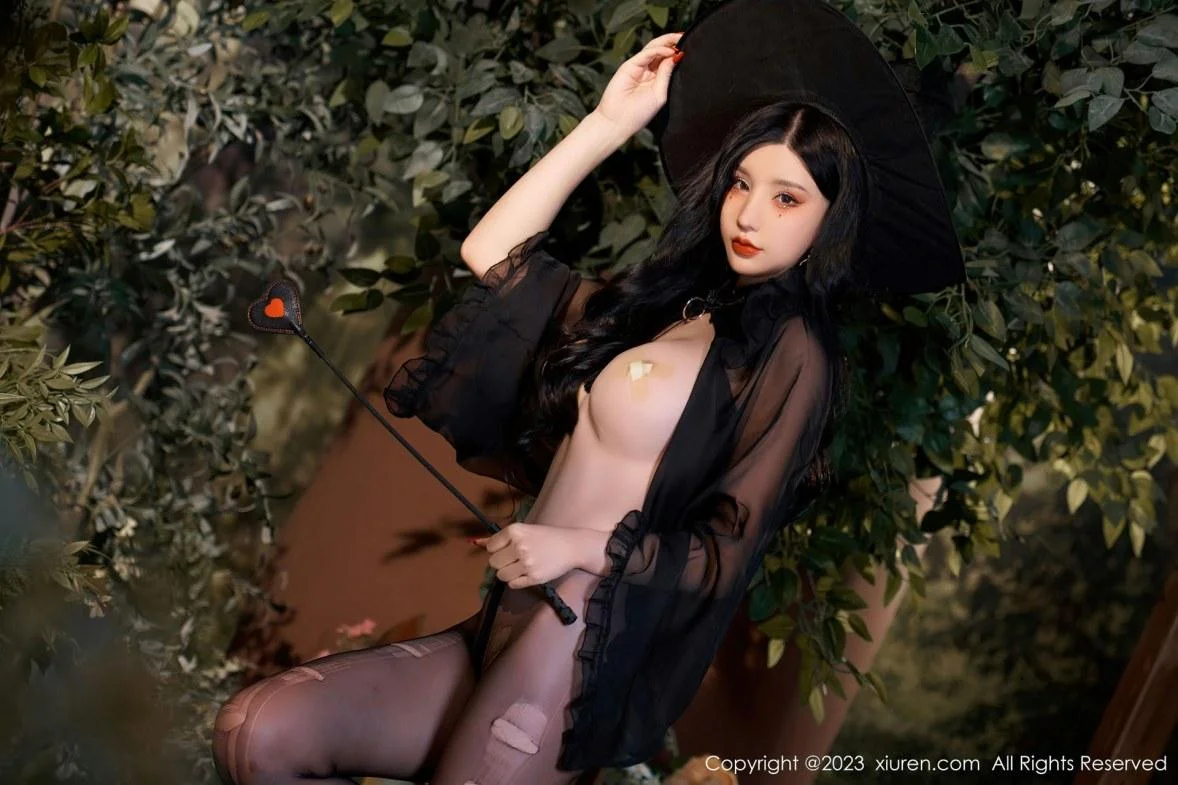 周于希Sally女巫的救赎主题半脱露豪乳遮点惹火绝美写真 第 53 张