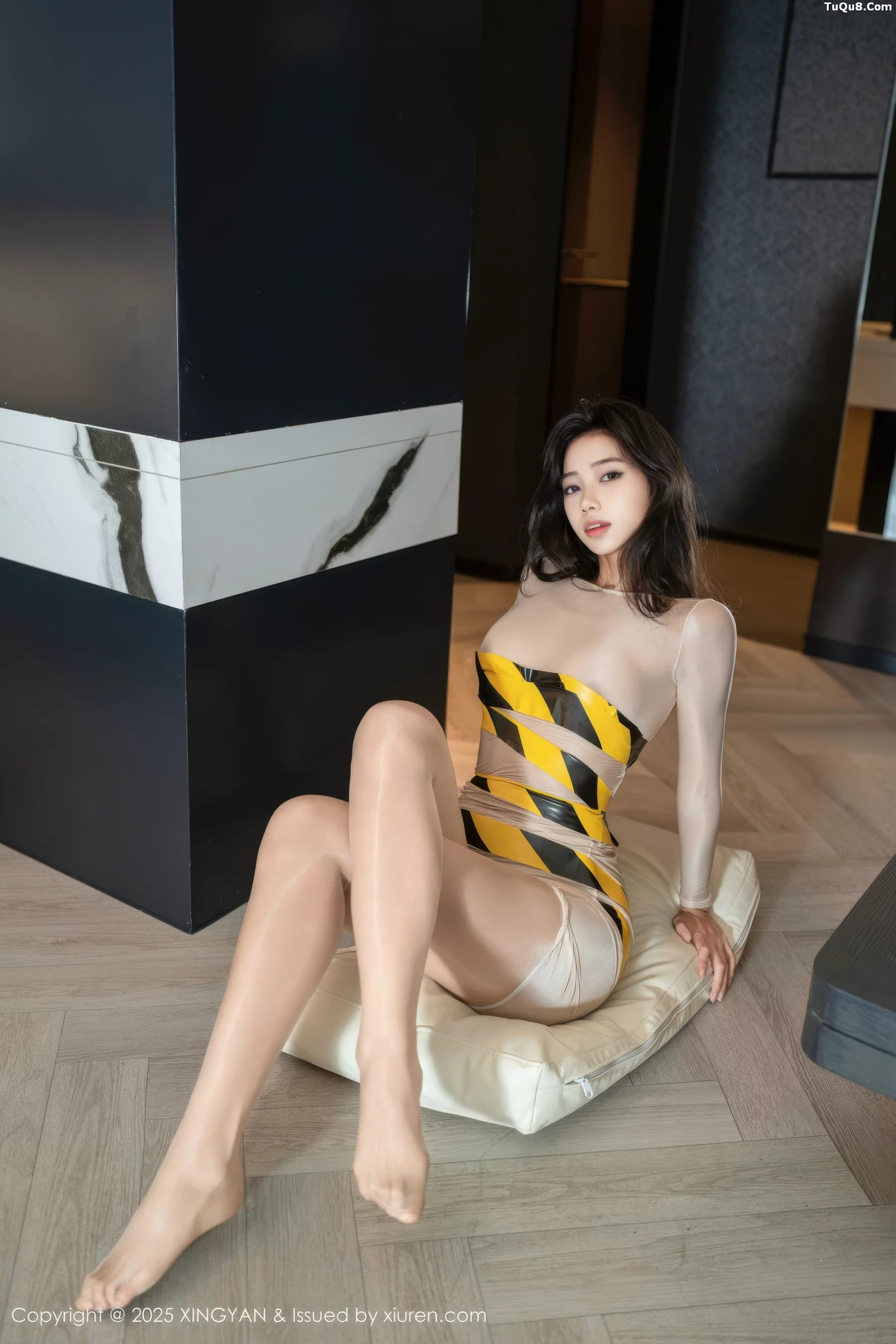 时安安性感肉色连衣短裙配超薄肉丝秀柔美身姿绝美写真 第 44 张