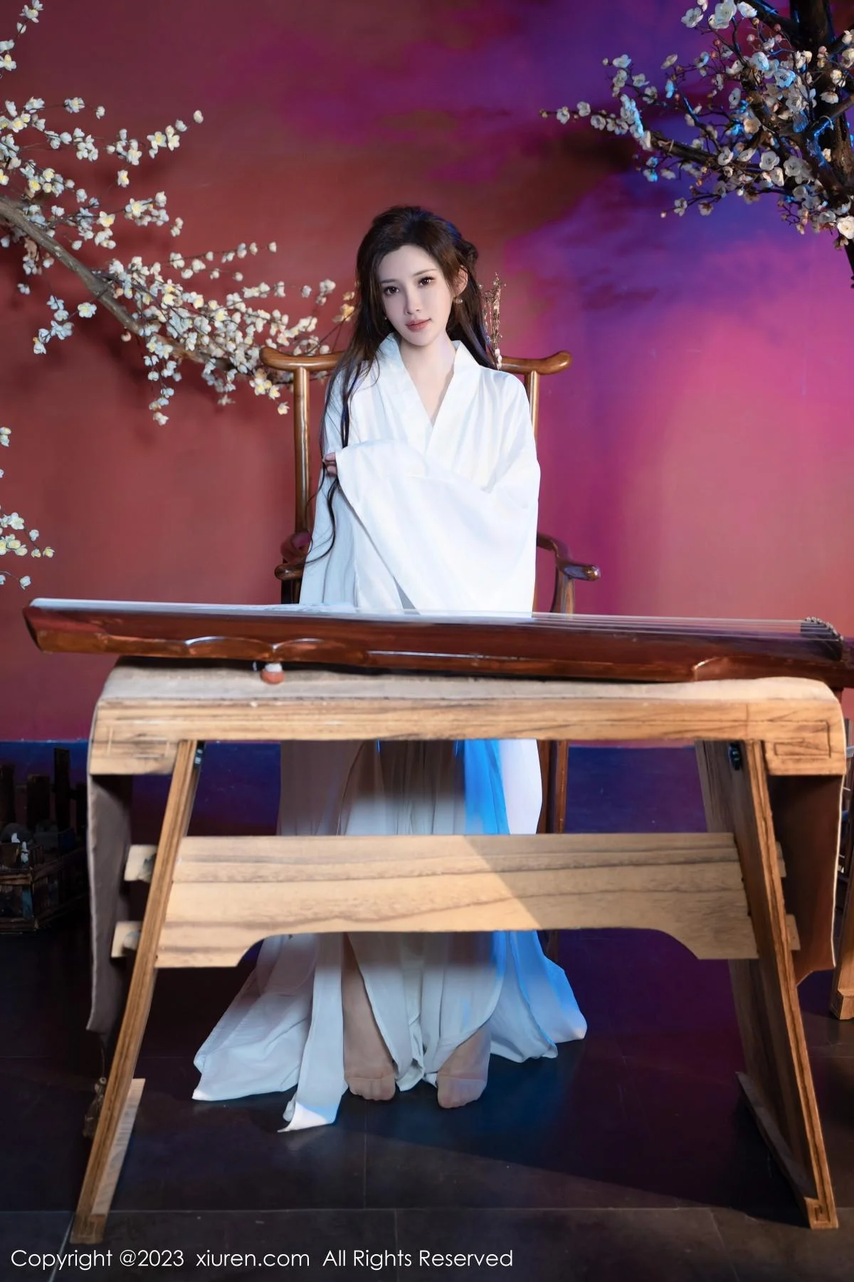Carol周妍希性感白色汉服配超薄肉丝秀丰满身材绝美写真 第 3 张