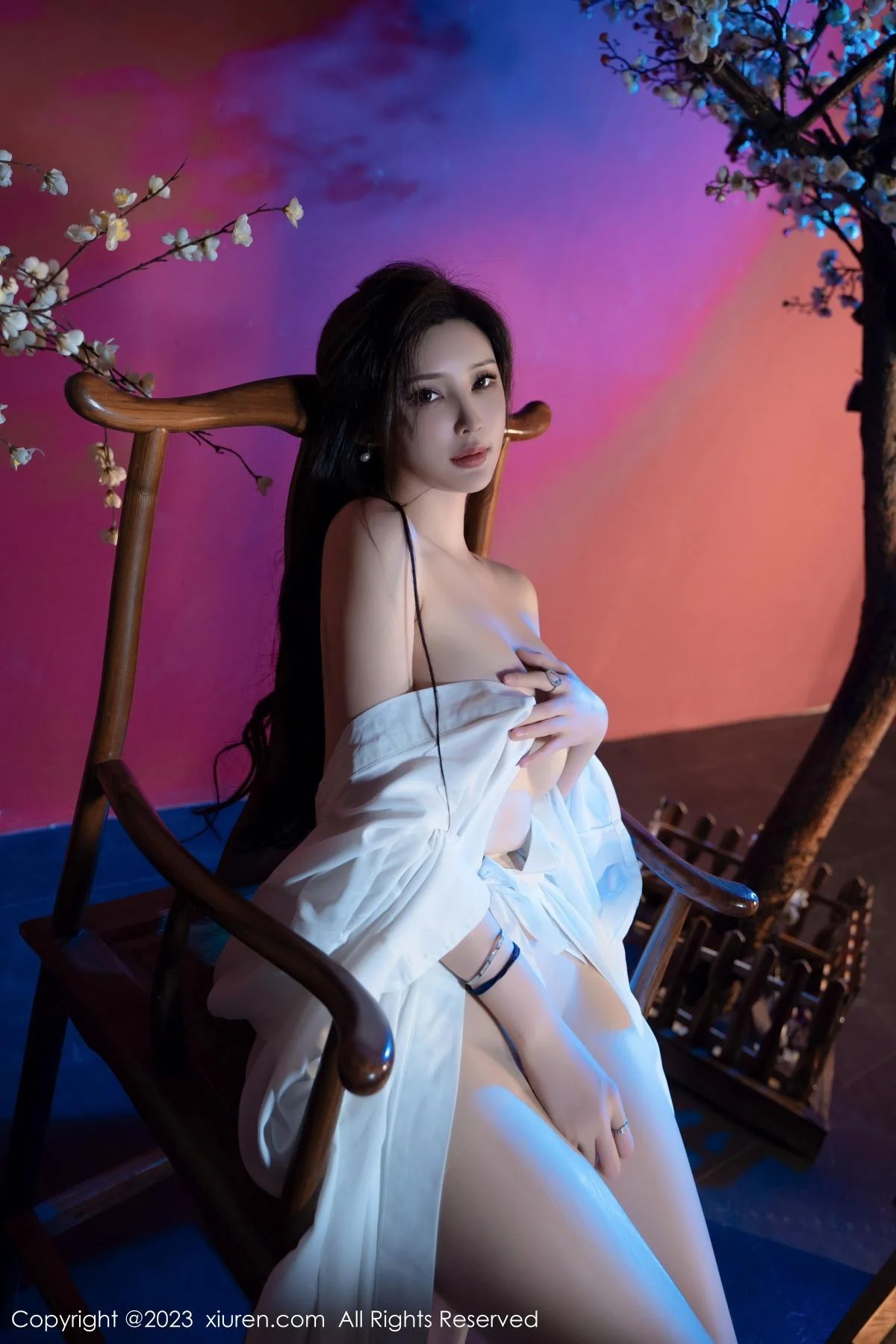 Carol周妍希性感白色汉服配超薄肉丝秀丰满身材绝美写真 第 34 张