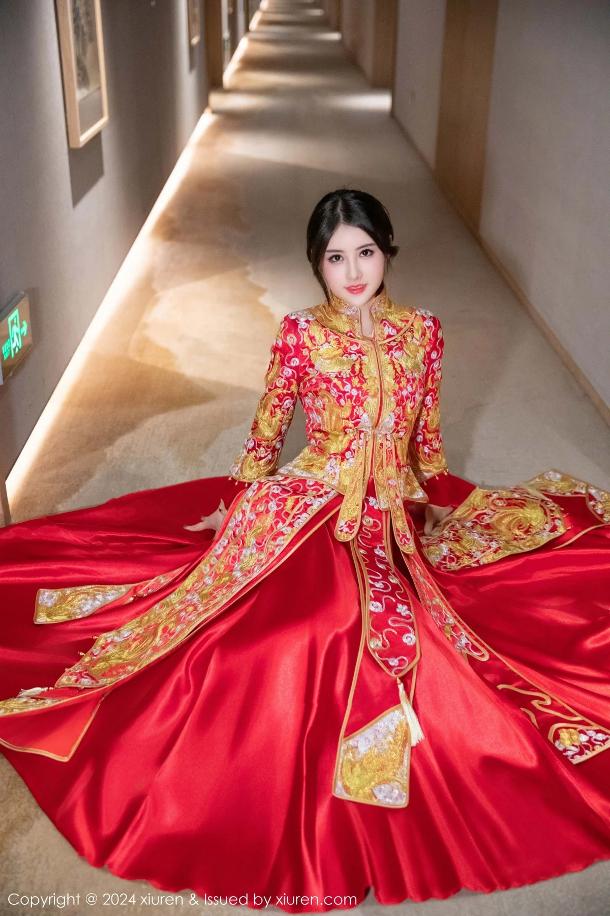 诗诗kiki性感红色新娘服饰露红色内衣秀惹火身材绝美写真 第 5 张
