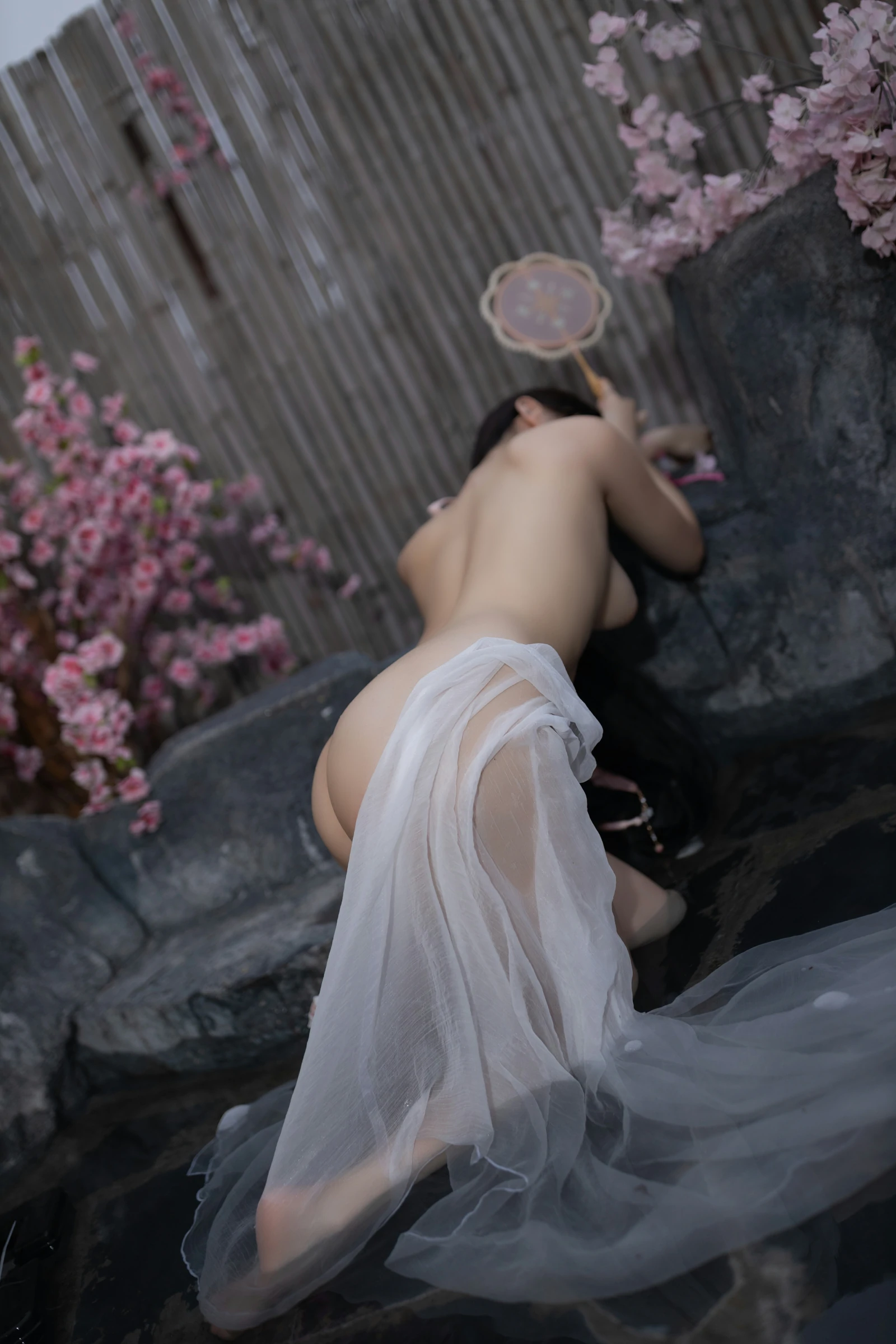 [秀人付费] 鱼子酱Fish 诱人私拍福利 花想容 第 117 张