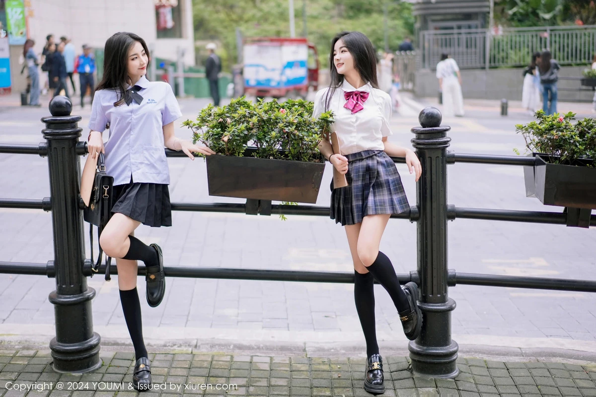 鱼尾fish＆小茶茶性感学妹制服配黑丝袜秀完美身材迷人写真 第 144 张