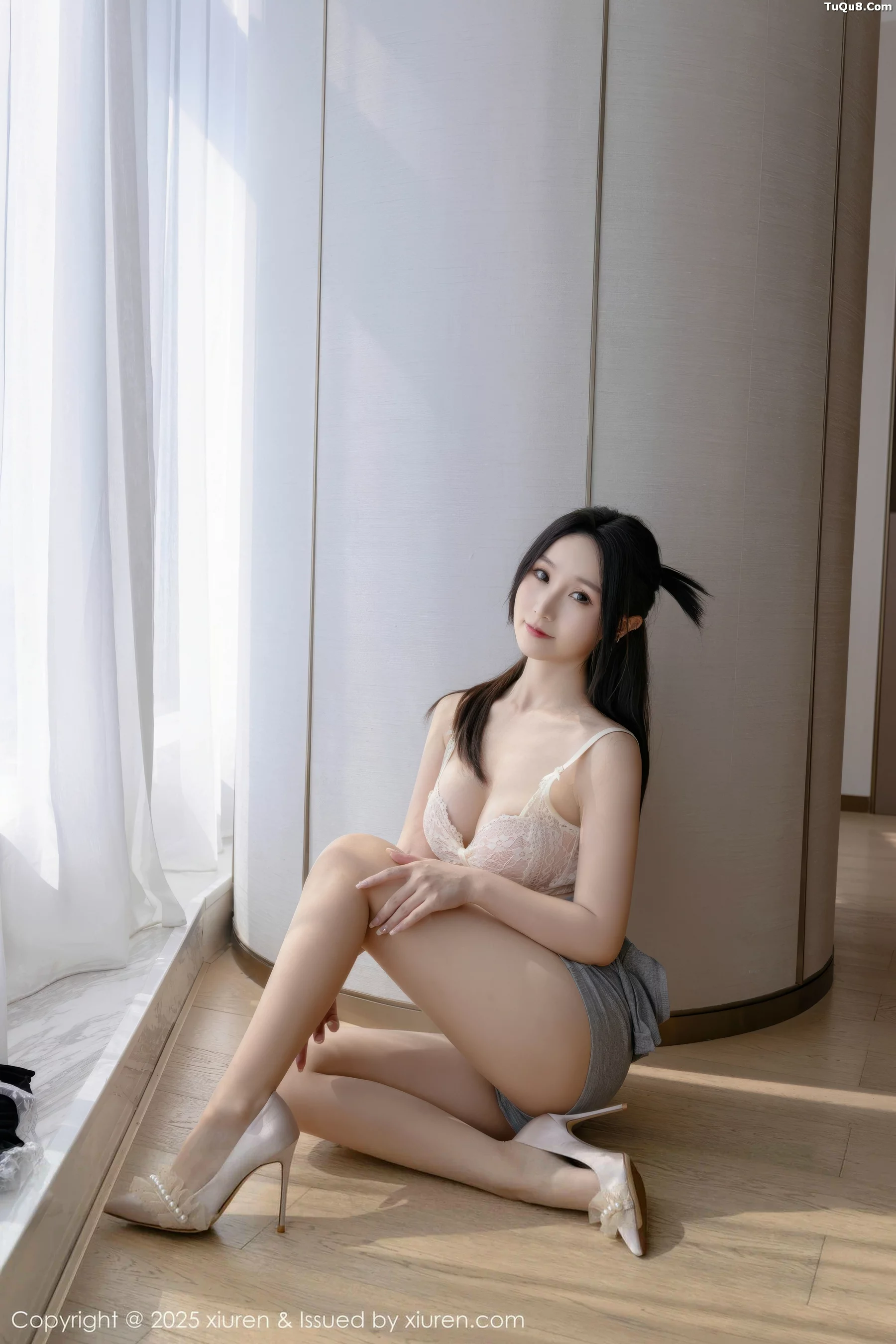 杏子Yada性感灰色连体衣+情趣兔子装秀曼妙身姿绝美写真 第 56 张